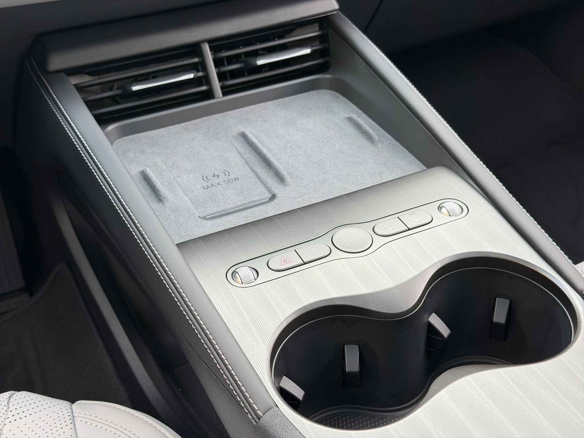 BYD Seal 6 DM-i Touring Comfort-image-19