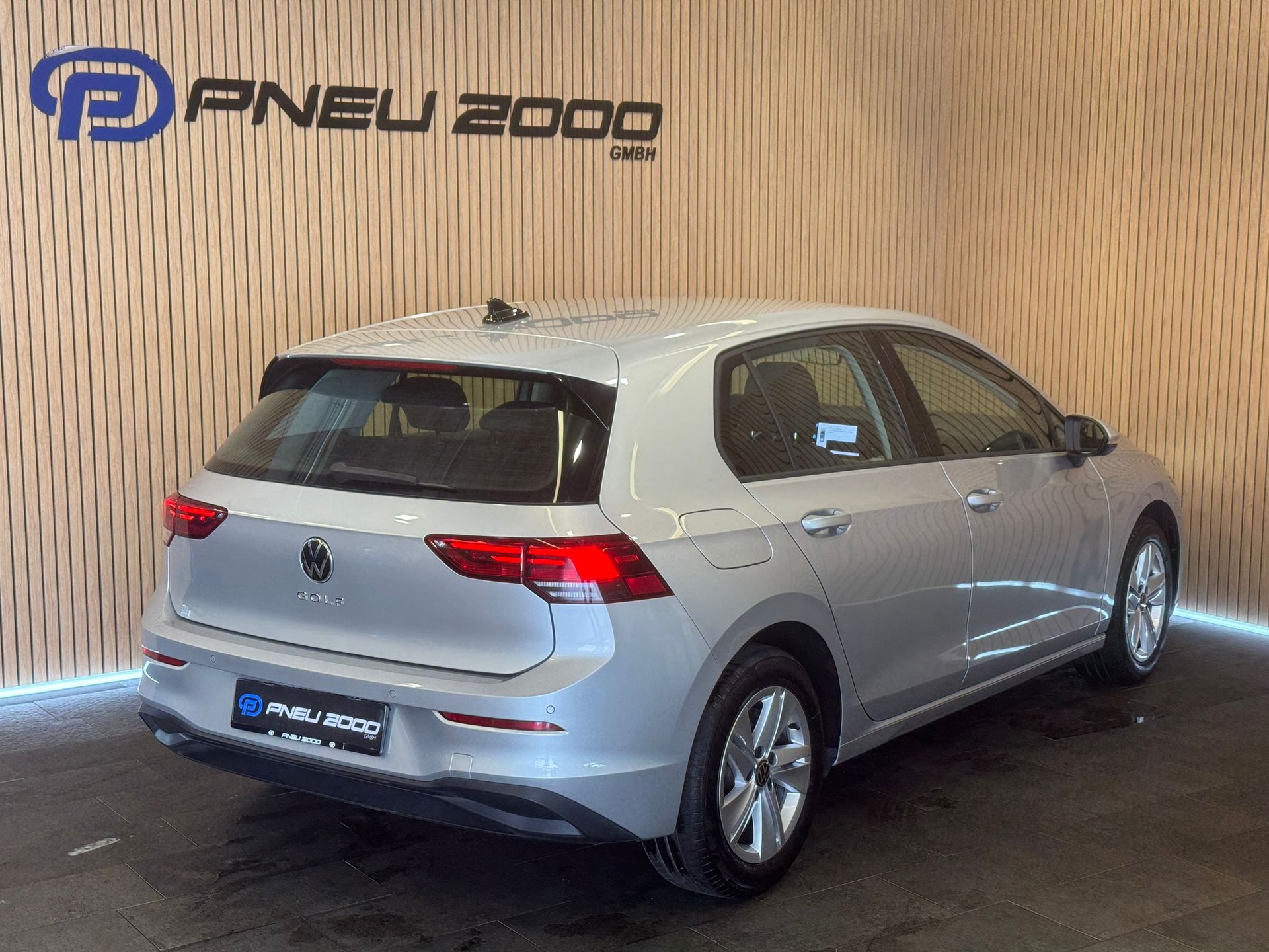VW Golf 2.0 TDI Life-image-2
