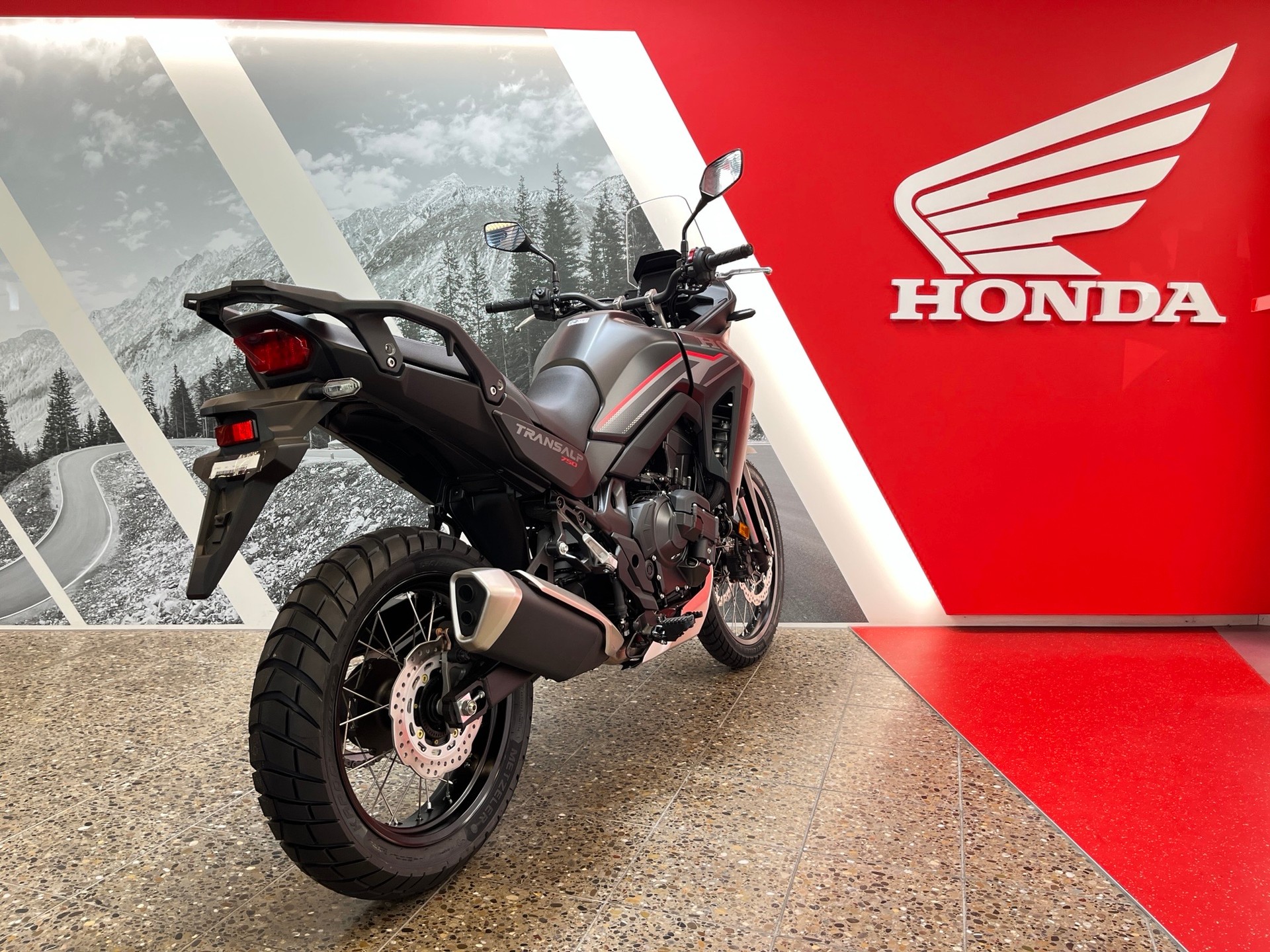 HONDA XL 750 C Transalp mit e-clutch / auch 35KW Version-showroom-element-3