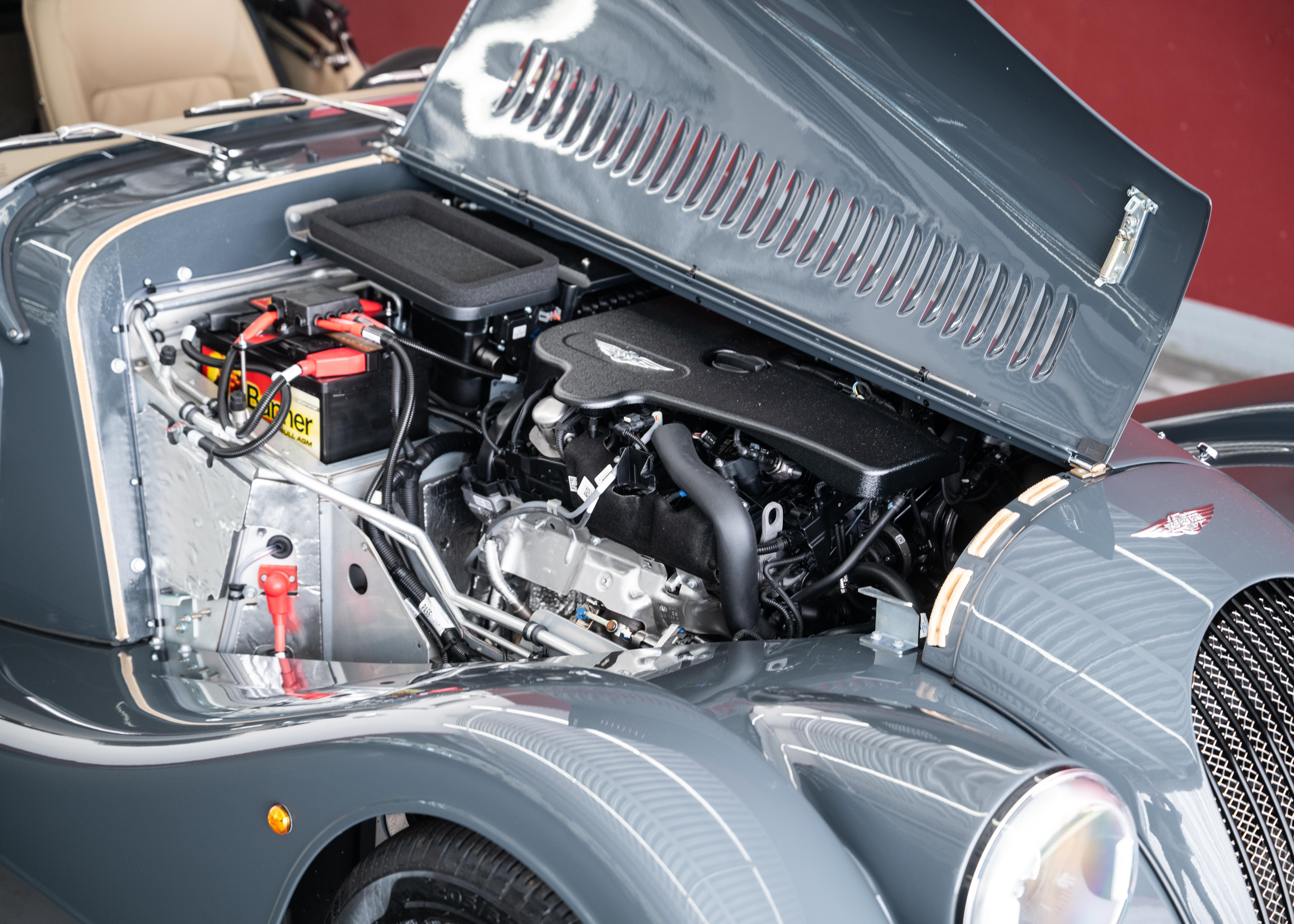 Image MORGAN 4-4 Plus Four 2.0 Automatic (Swiss new car, 30-month factory warranty)