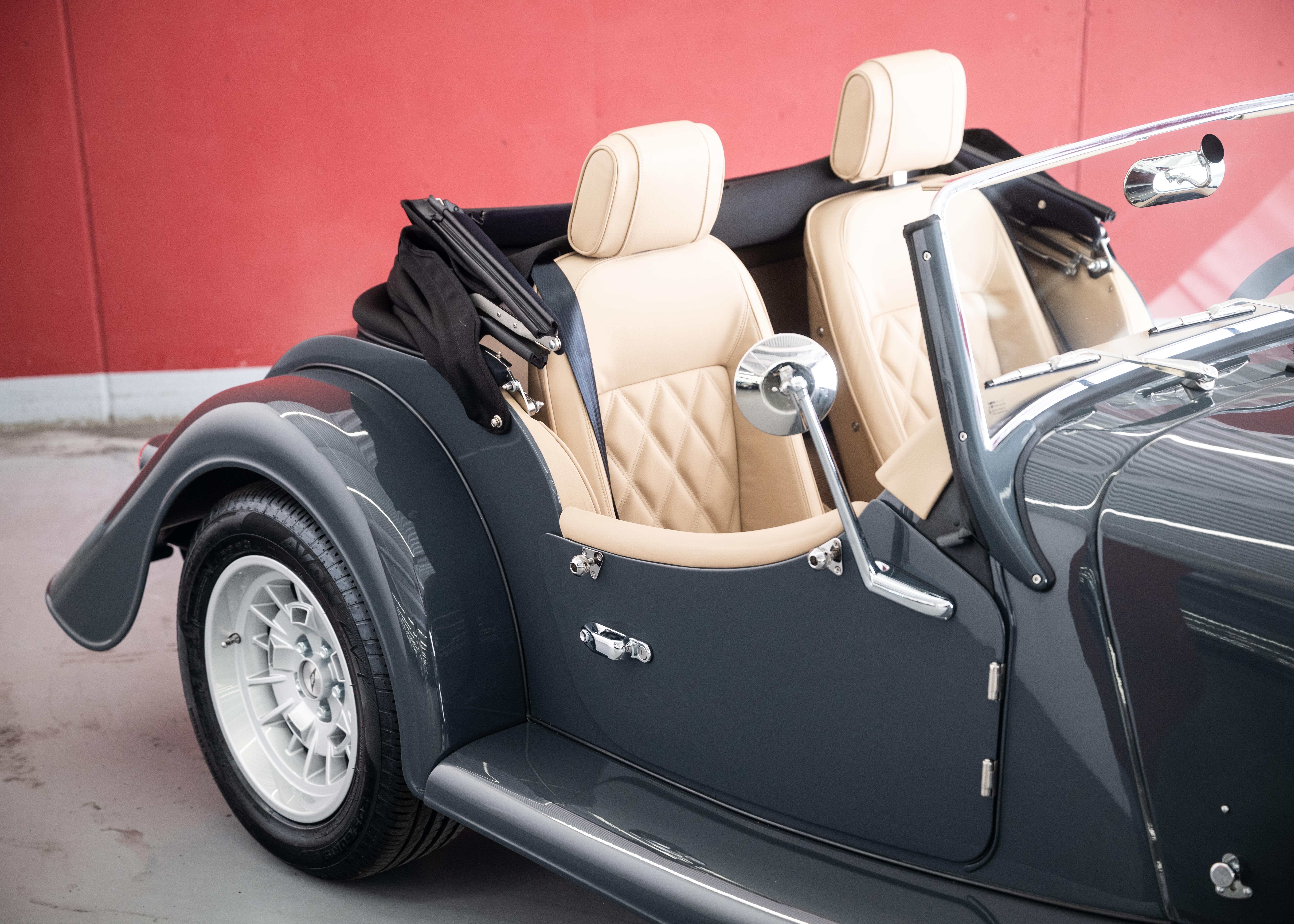 Image MORGAN 4-4 Plus Four 2.0 Automatic (Swiss new car, 30-month factory warranty)
