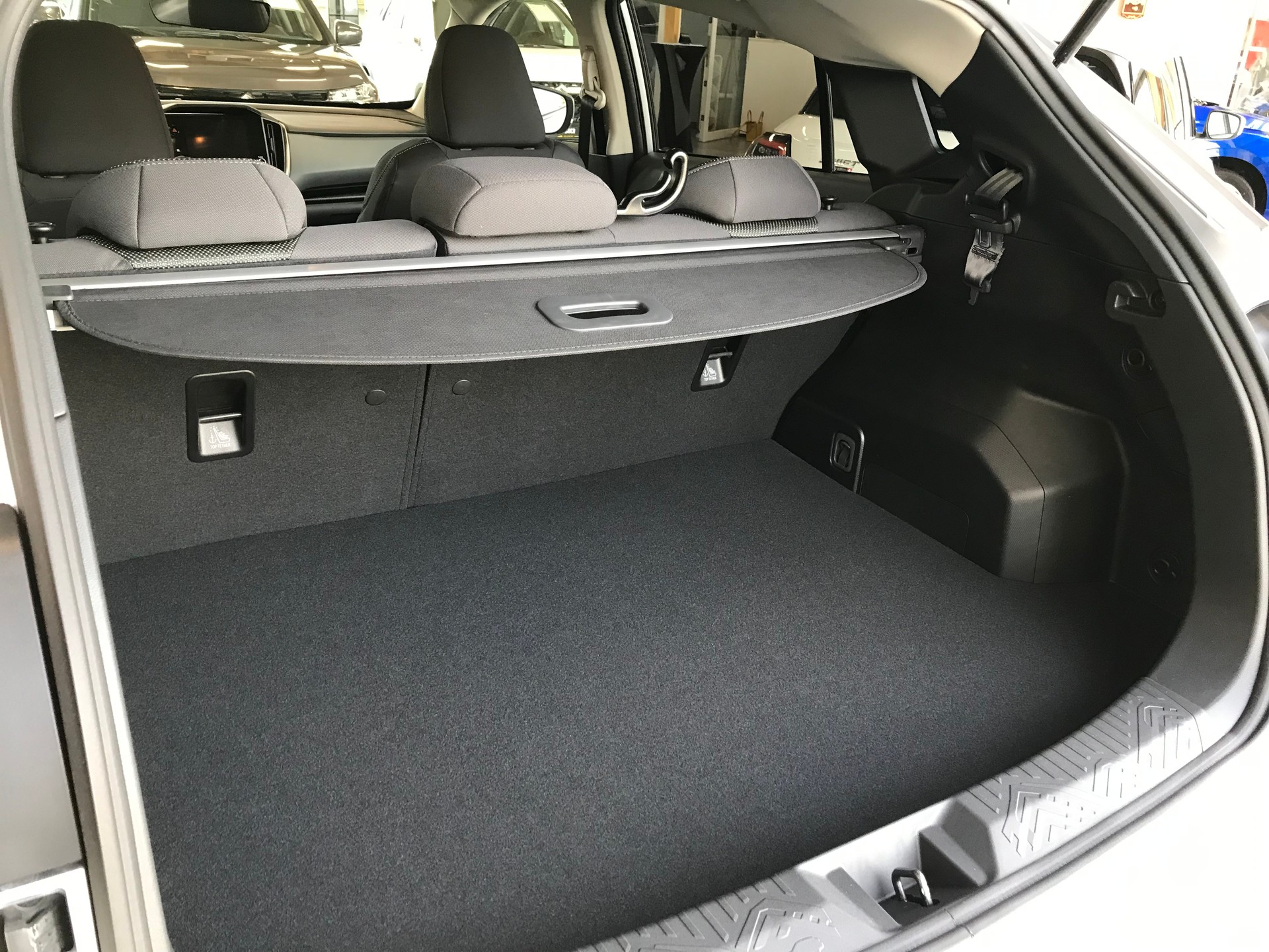 SUBARU Crosstrek 2.0 e-Boxer Swiss Plus AWD Lineartronic-image-6