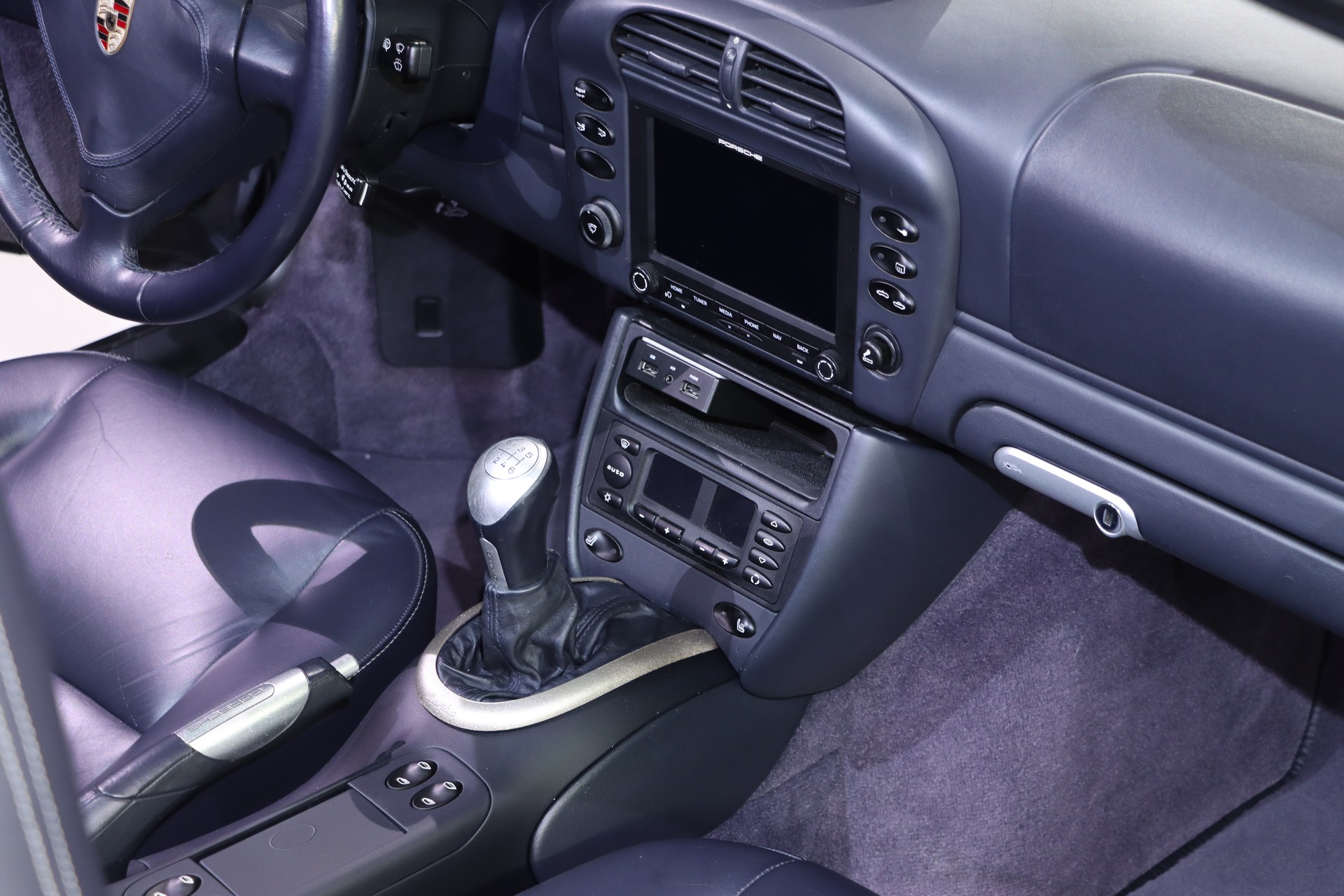 PORSCHE Turbo Cabrio Manual WLS (X50)-image-12
