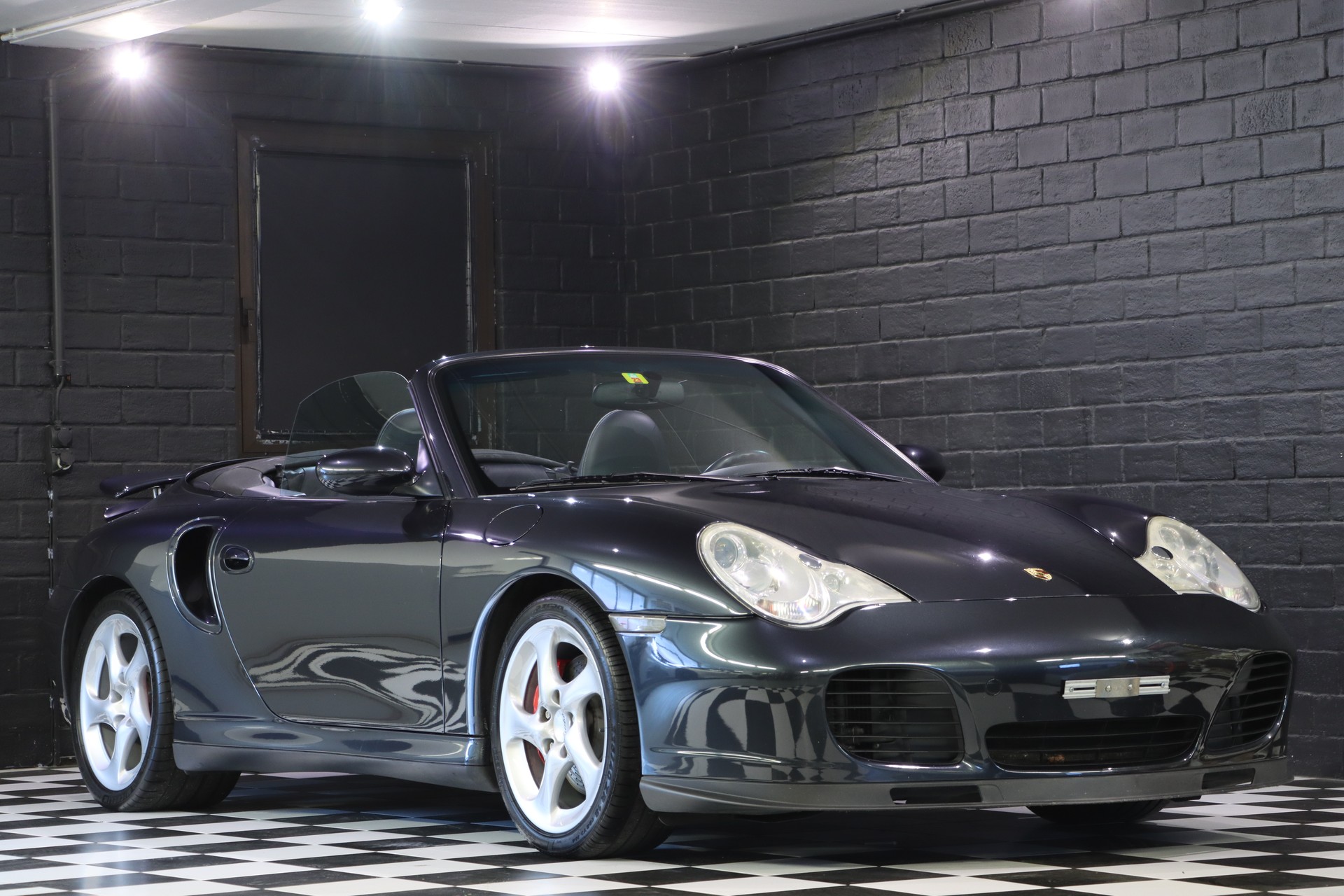 PORSCHE Turbo Cabrio Manual WLS (X50)