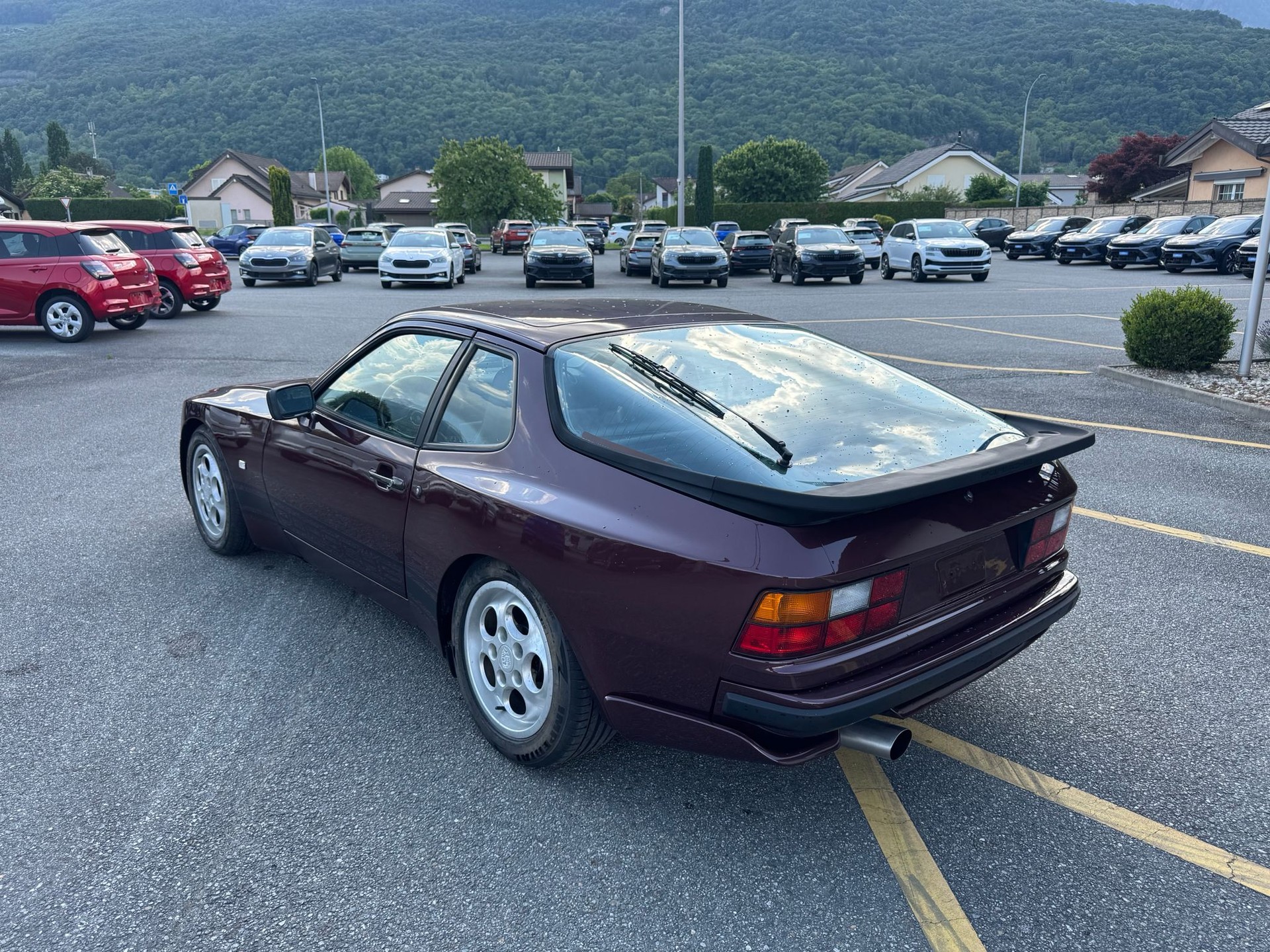 PORSCHE 944 Turbo-image-2