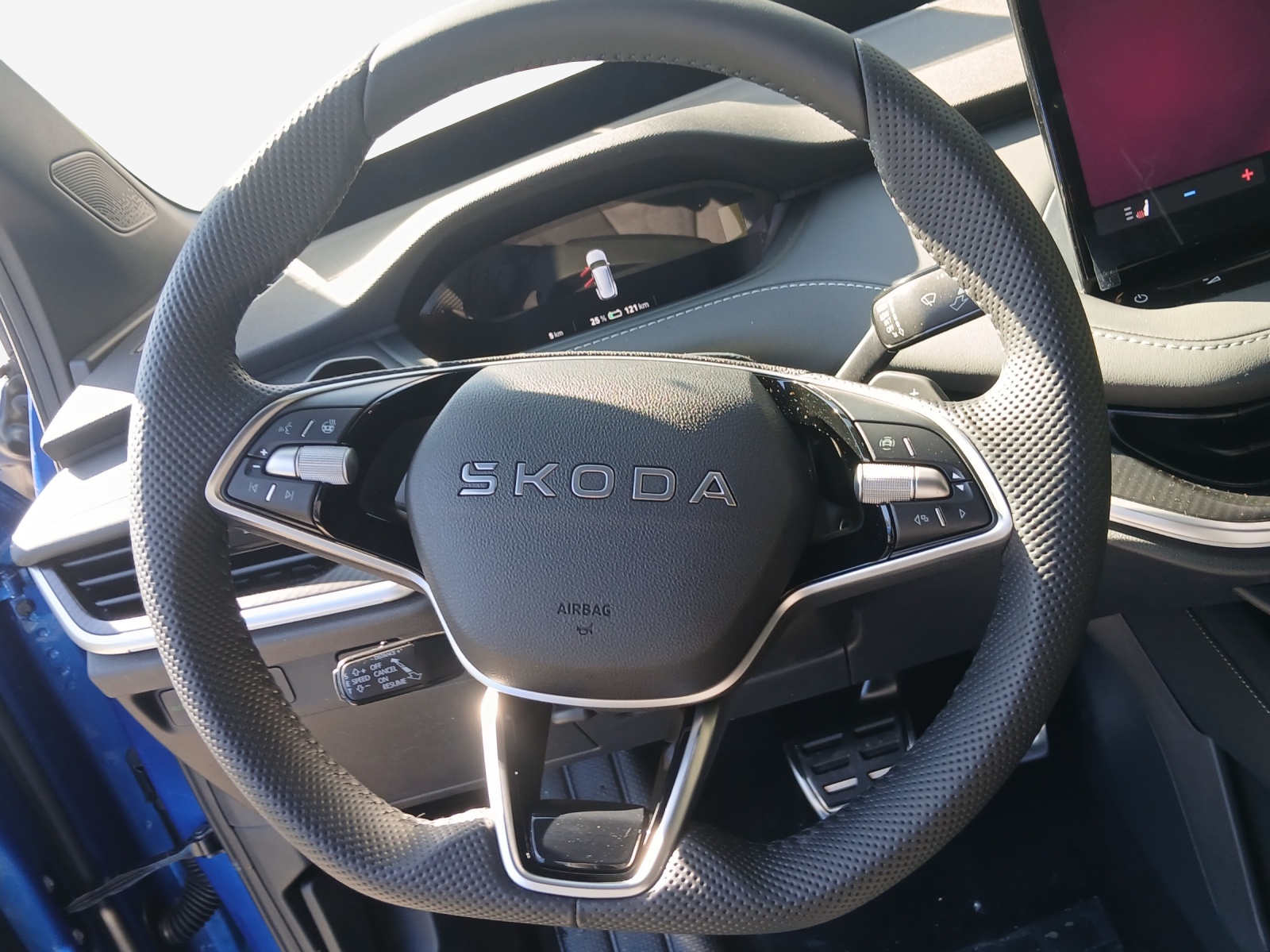 SKODA Enyaq 85x Sportline 4x4-image-8