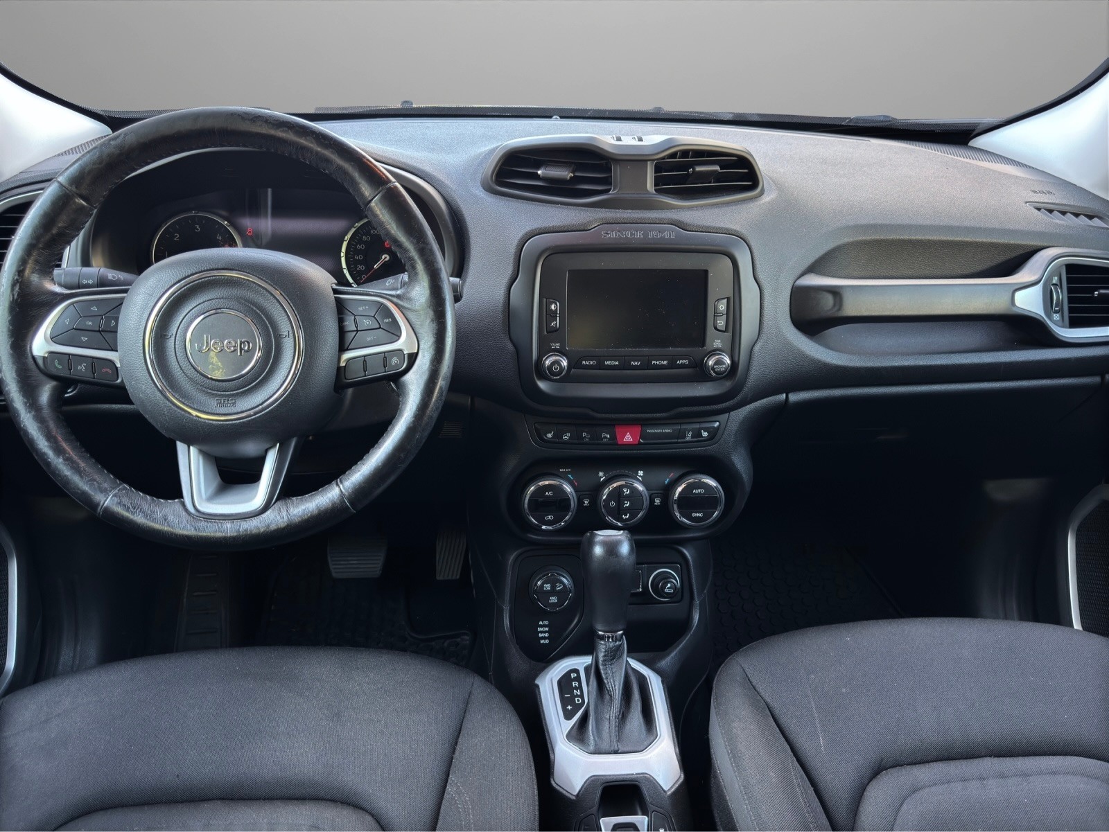 JEEP Renegade 2.0 CRD Freedom Edition AWD 9ATX-image-8