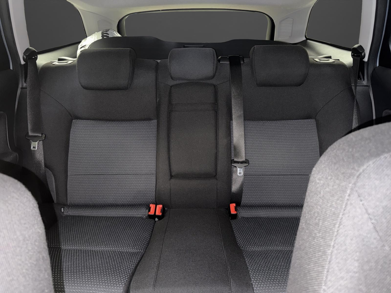 FORD Mondeo 2.0 TDCi 16V Ambiente Automatic-image-9