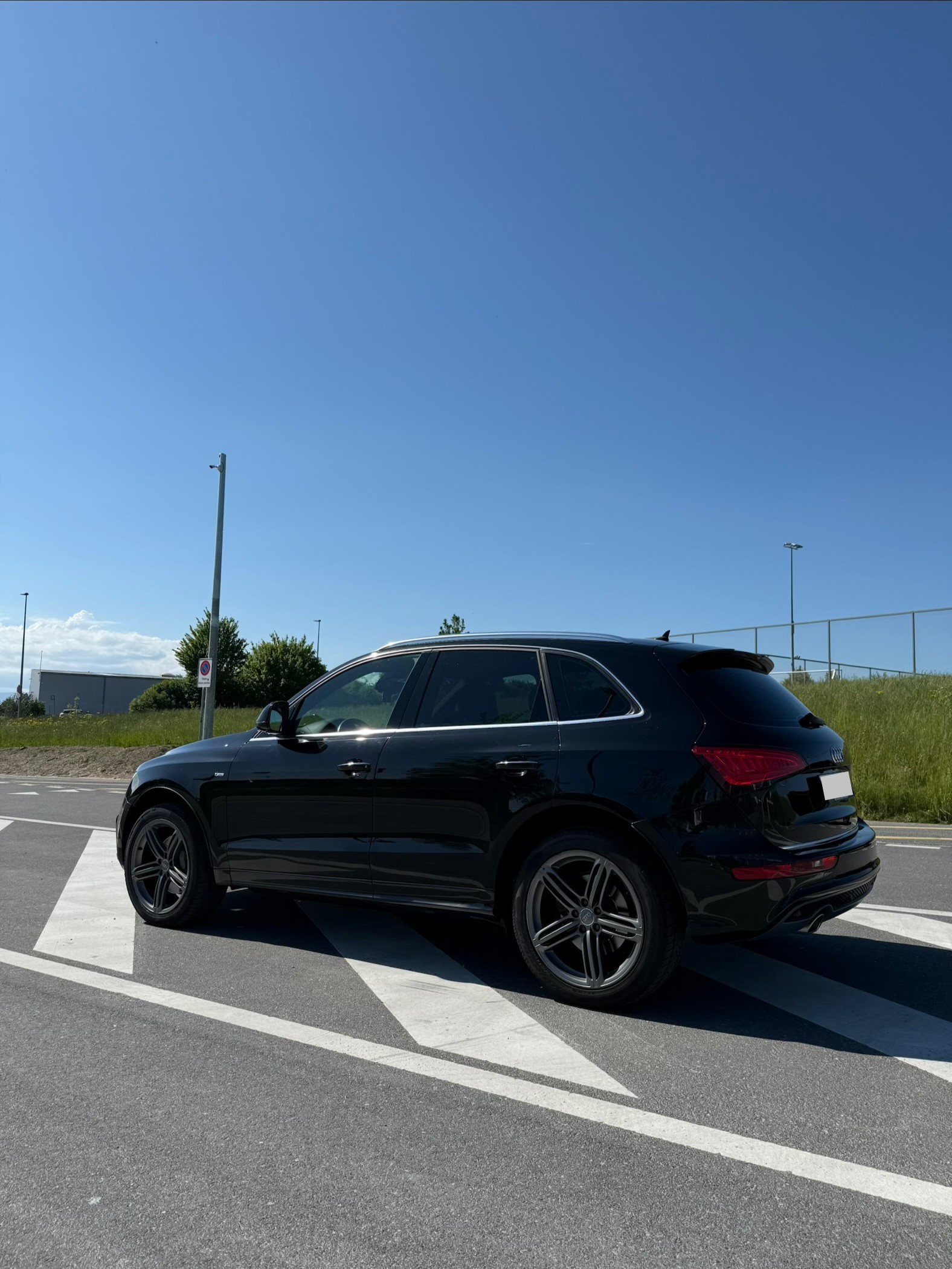 AUDI 3.0 V6 TDI quattro S-Tronic-image-2