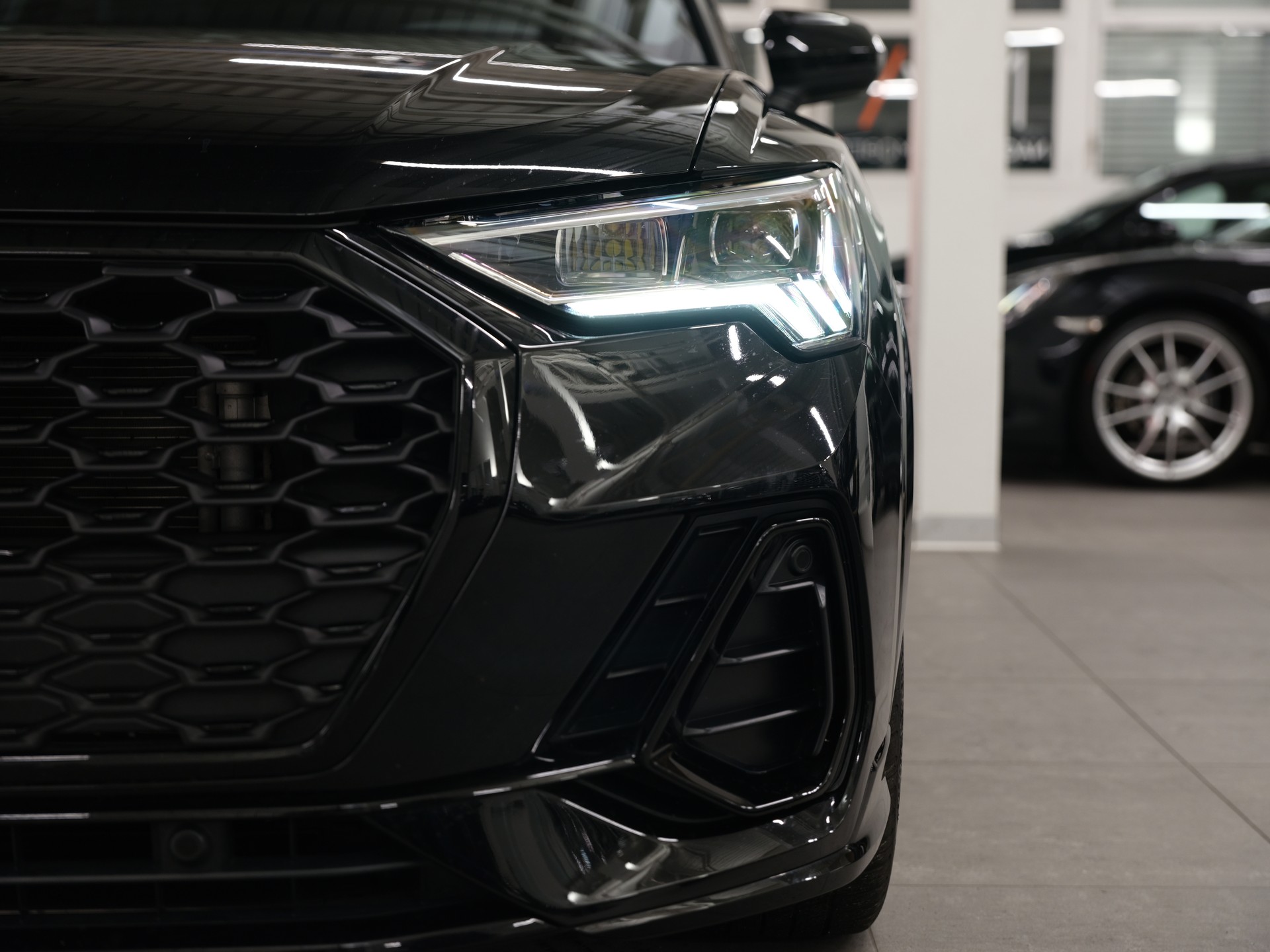 AUDI Q3 Sportback 40 TFSI S line quattro S-tronic *Carplay* *Rückfahrkamera* *Werksgarantie*-image-9