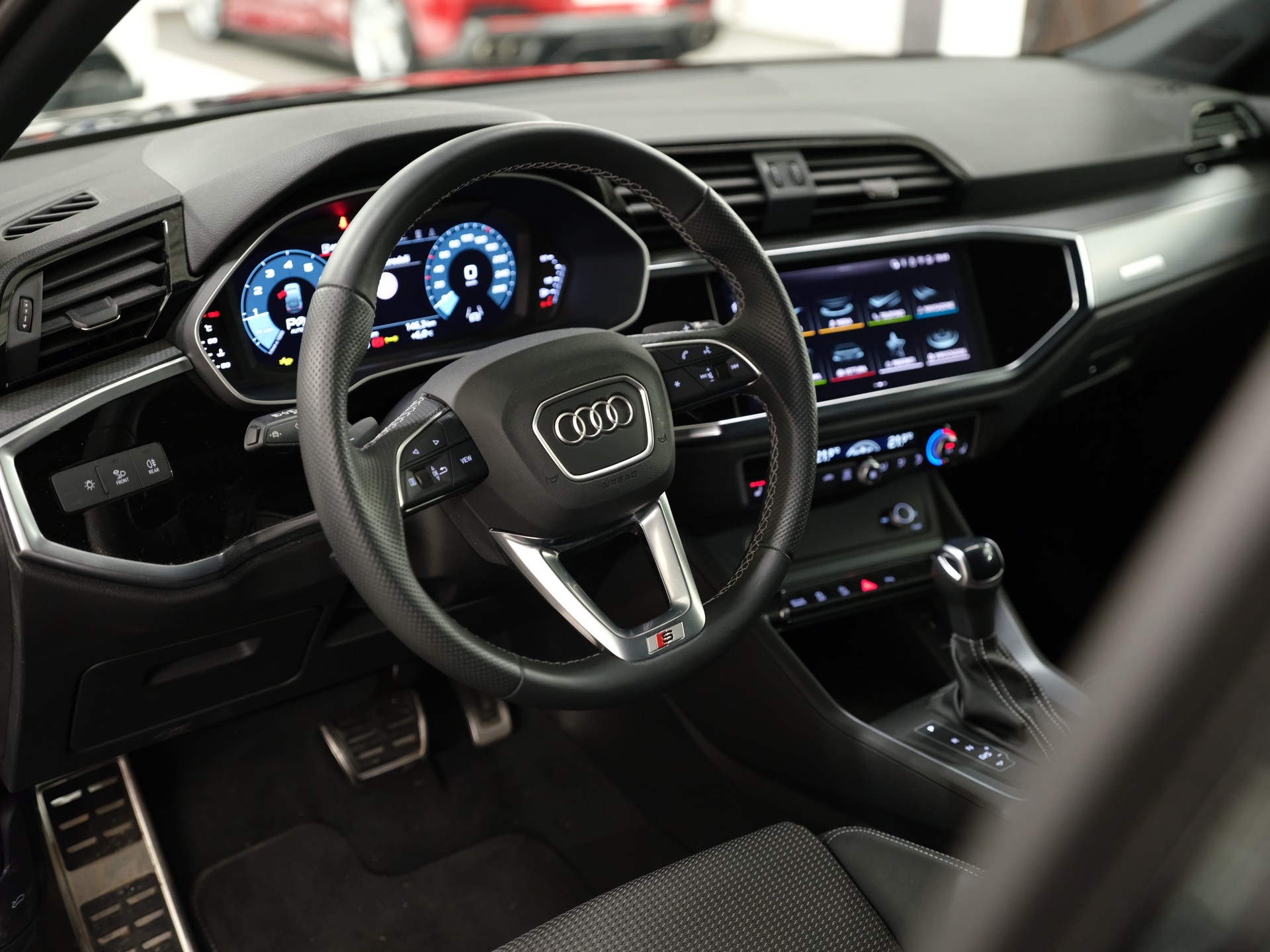 AUDI Q3 Sportback 40 TFSI S line quattro S-tronic *Carplay* *Rückfahrkamera* *Werksgarantie*-image-18