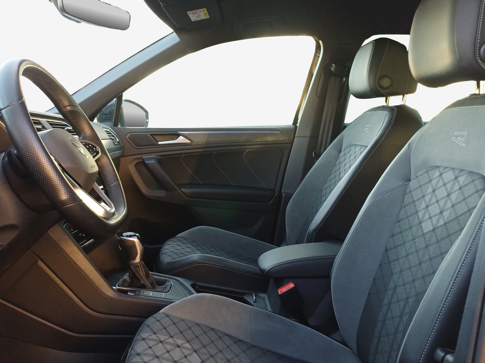 VW Tiguan 1.4TSI PHEV Selection DSG-image-8