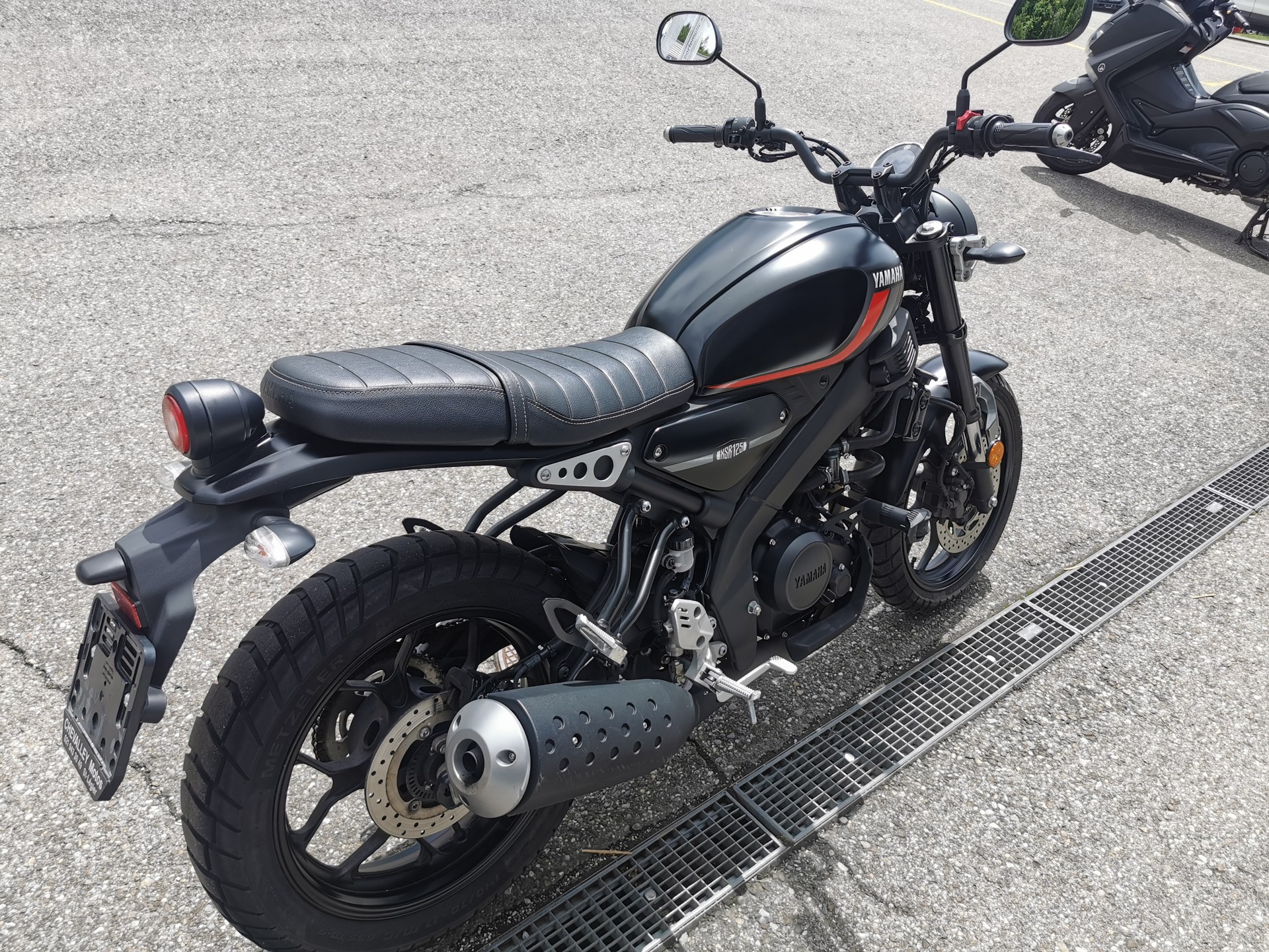 YAMAHA XSR 125-image-5