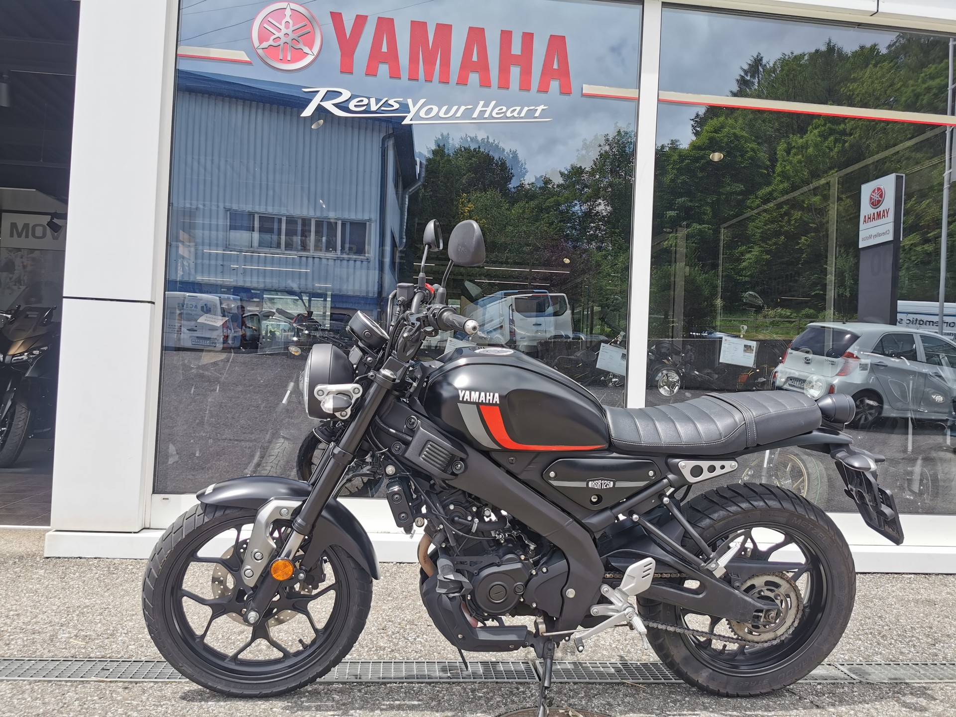 YAMAHA XSR 125