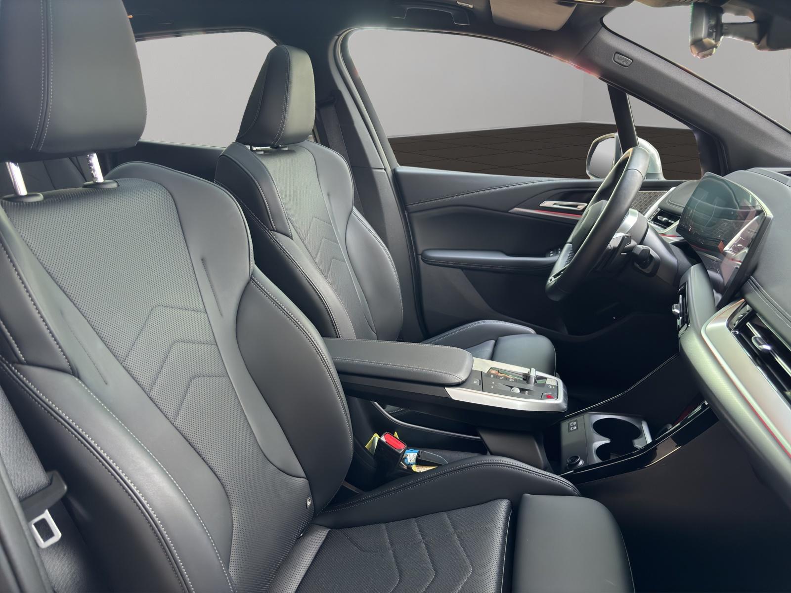 BMW 225e xDrive paddles Active Tourer-image-10