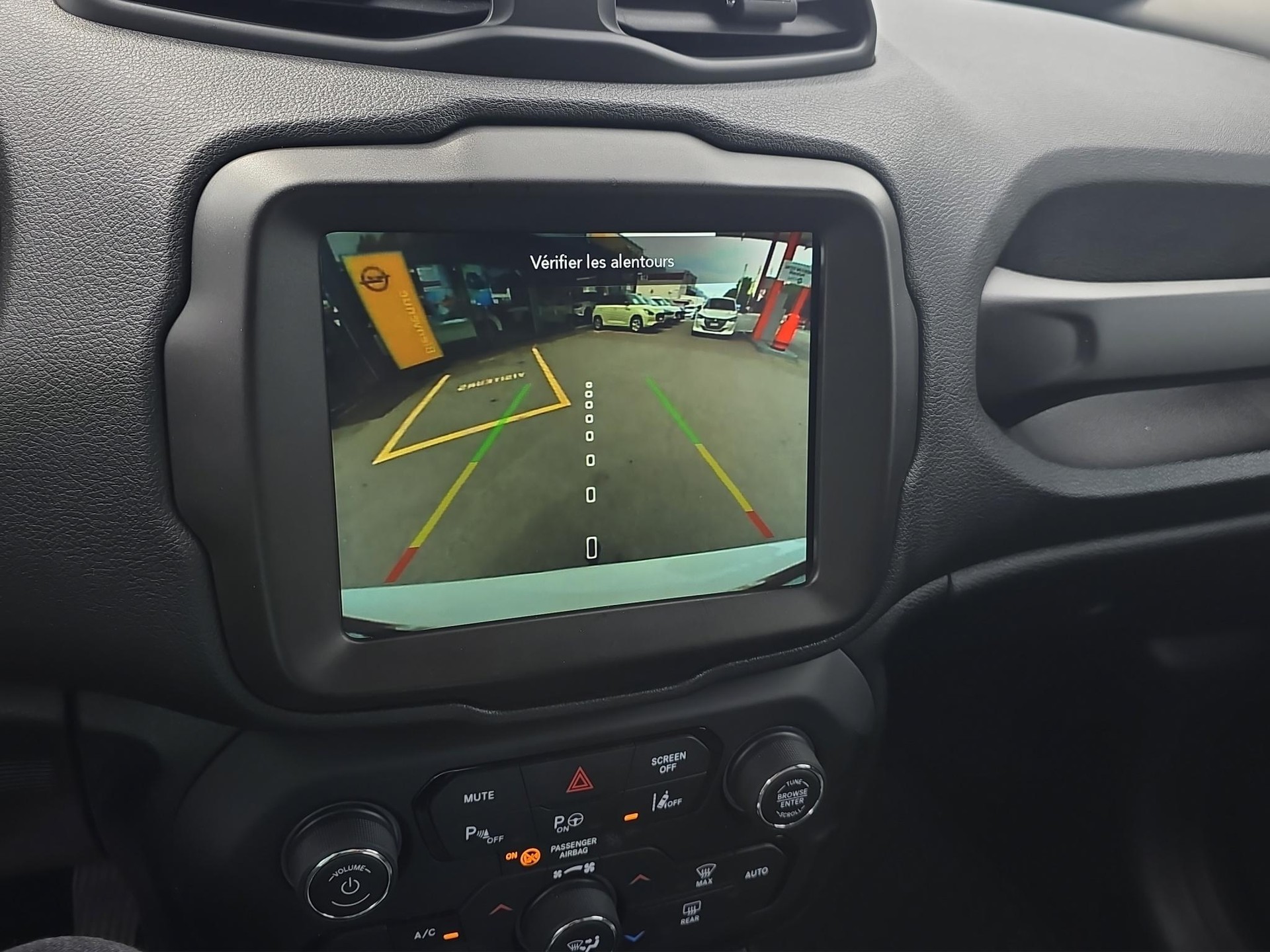 JEEP Renegade 1.3 Turbo S AWD-image-11