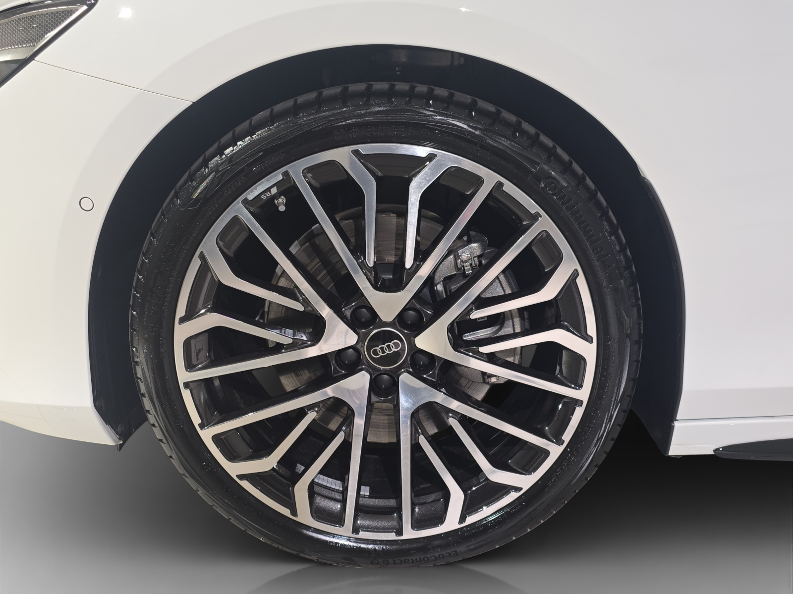 AUDI A6 Avant TDI quattro 150 kW S tronic-image-15