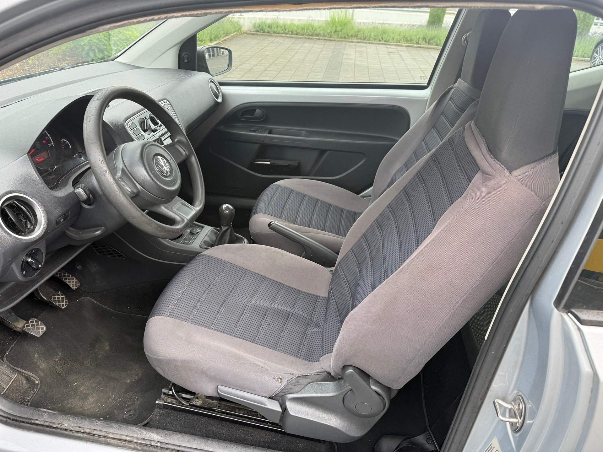 VW Up 1.0 move up-image-6