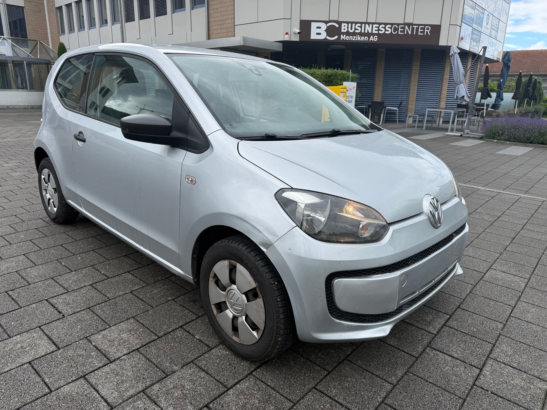 VW Up 1.0 move up-image-0