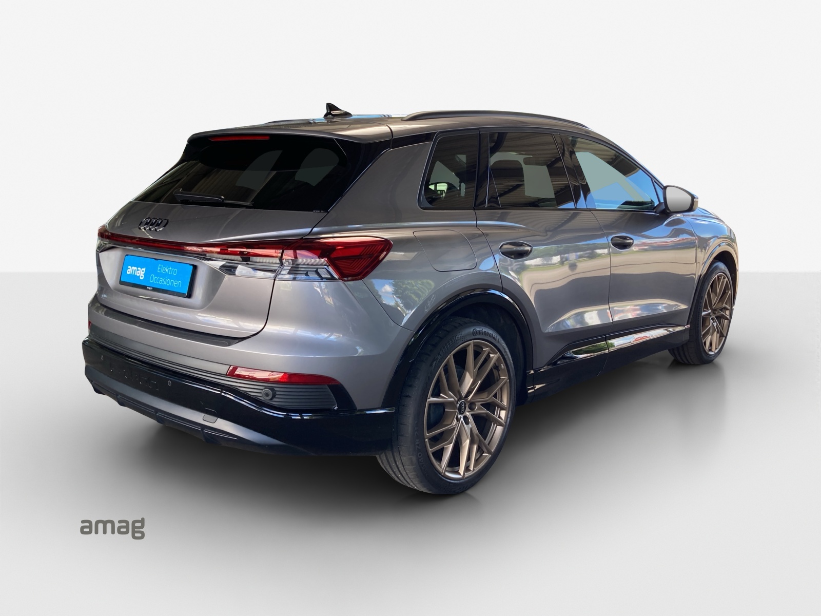AUDI Q4 e-tron 50 quattro-image-4