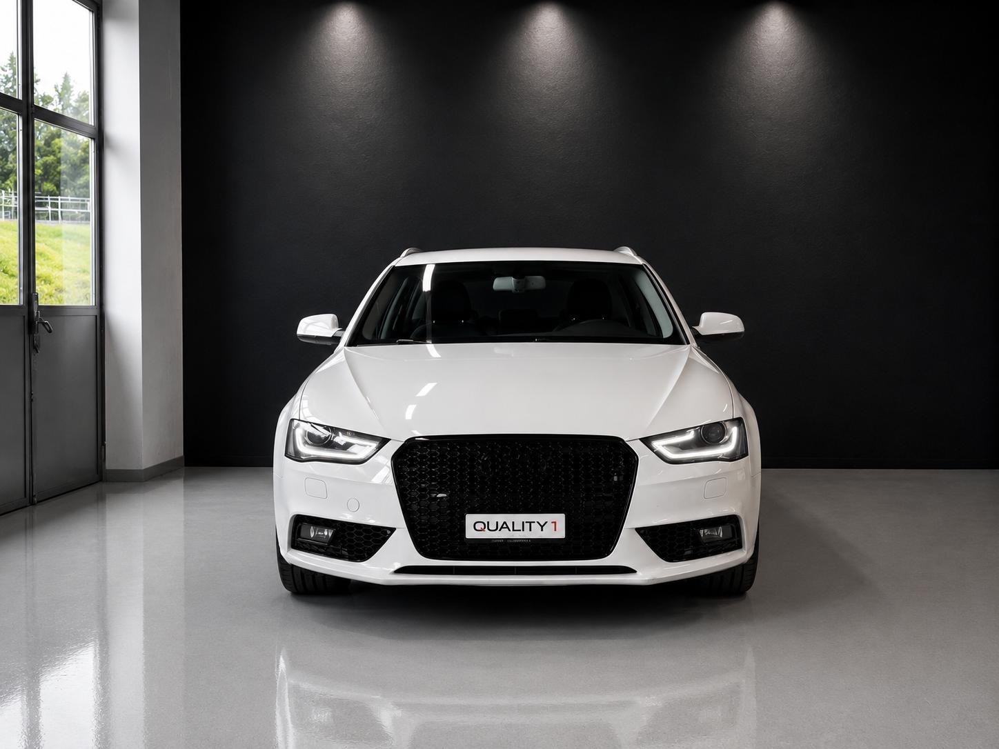 AUDI A4 Avant 1.8 TFSI multitronic-image-2