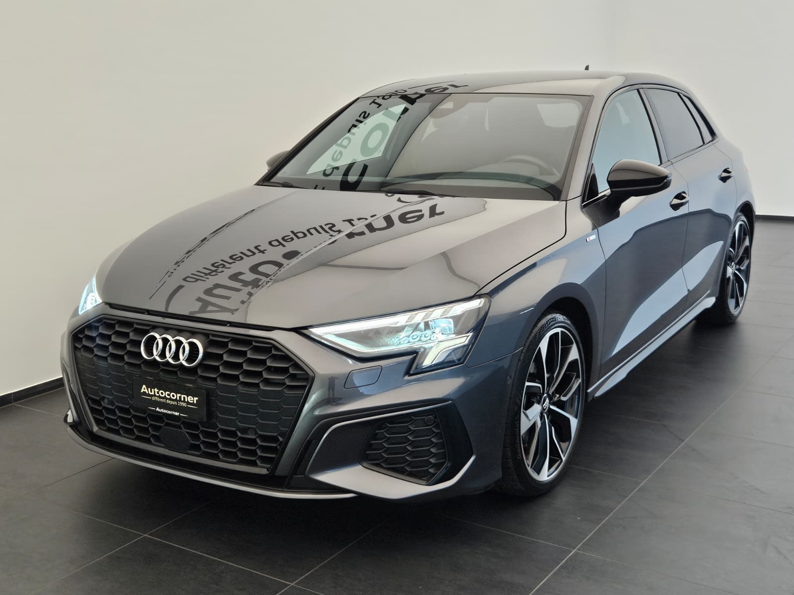 AUDI A3 Sportback 35 TFSI S line Attraction S-tronic-showroom-element-2