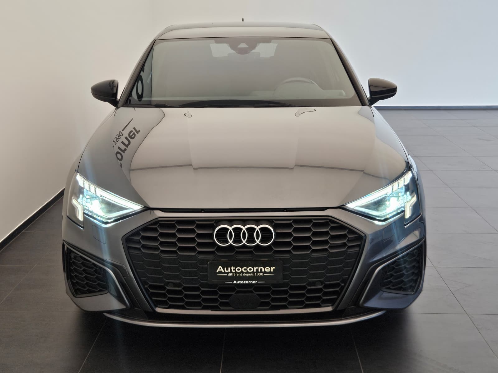 AUDI A3 Sportback 35 TFSI S line Attraction S-tronic-showroom-element-3