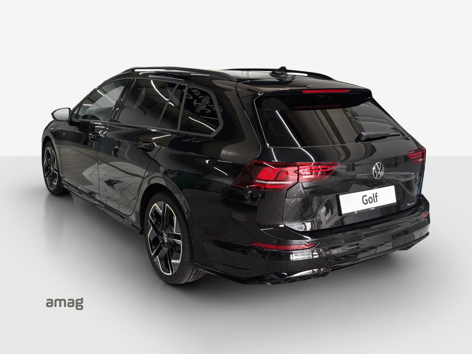 VW Golf Variant 2.0 TSI R-Line DSG 4 Motion-image-2