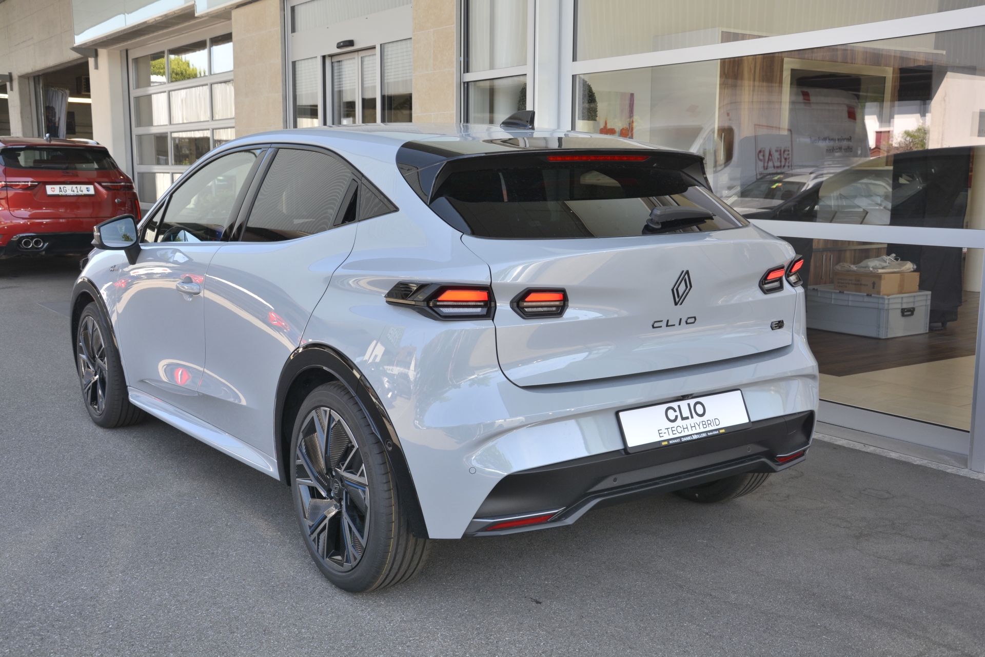 RENAULT CLIO esprit Alpine full hybrid E-Tech 160-image-3