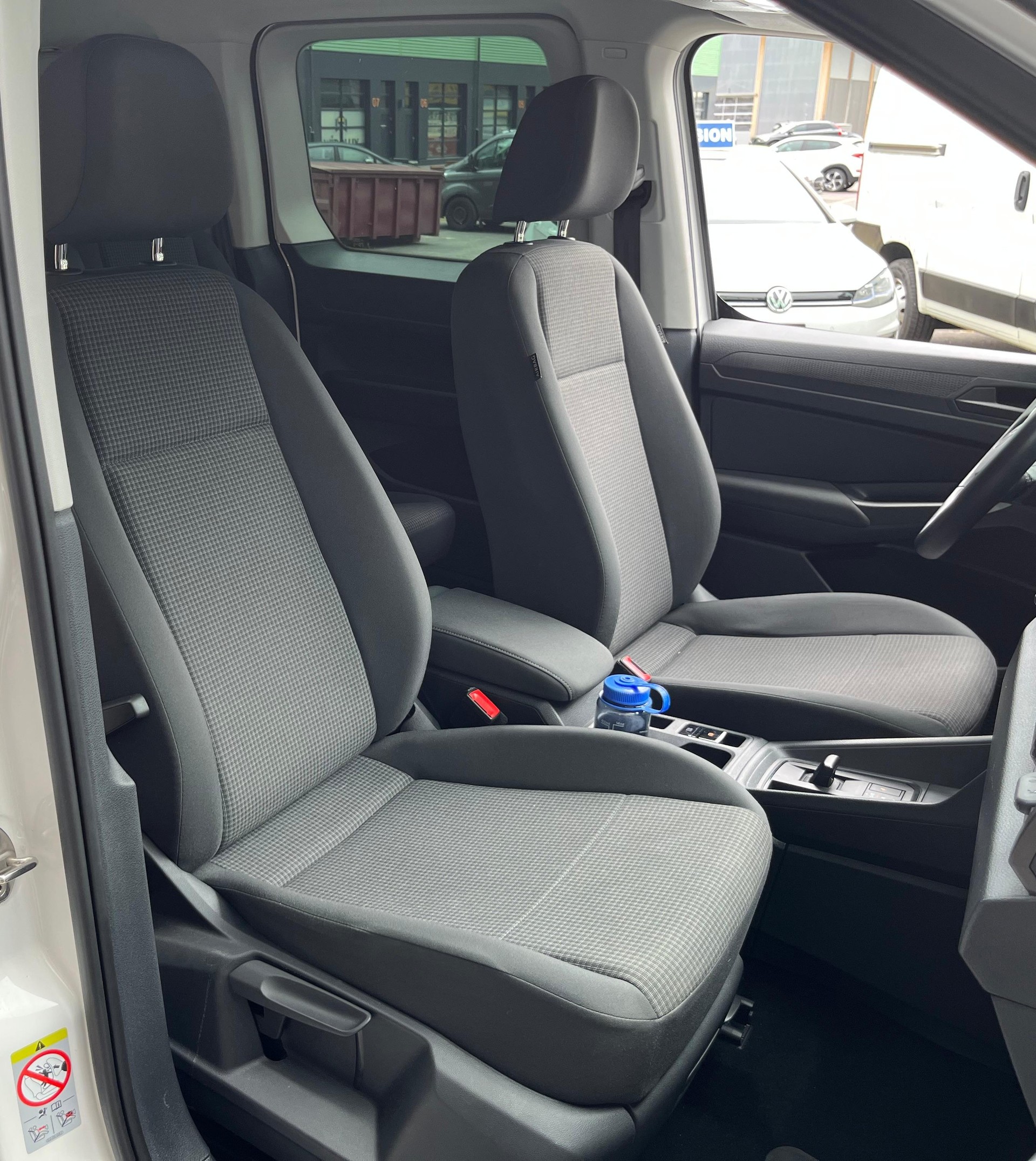 VW Caddy 1.5 TSI California DSG-image-10