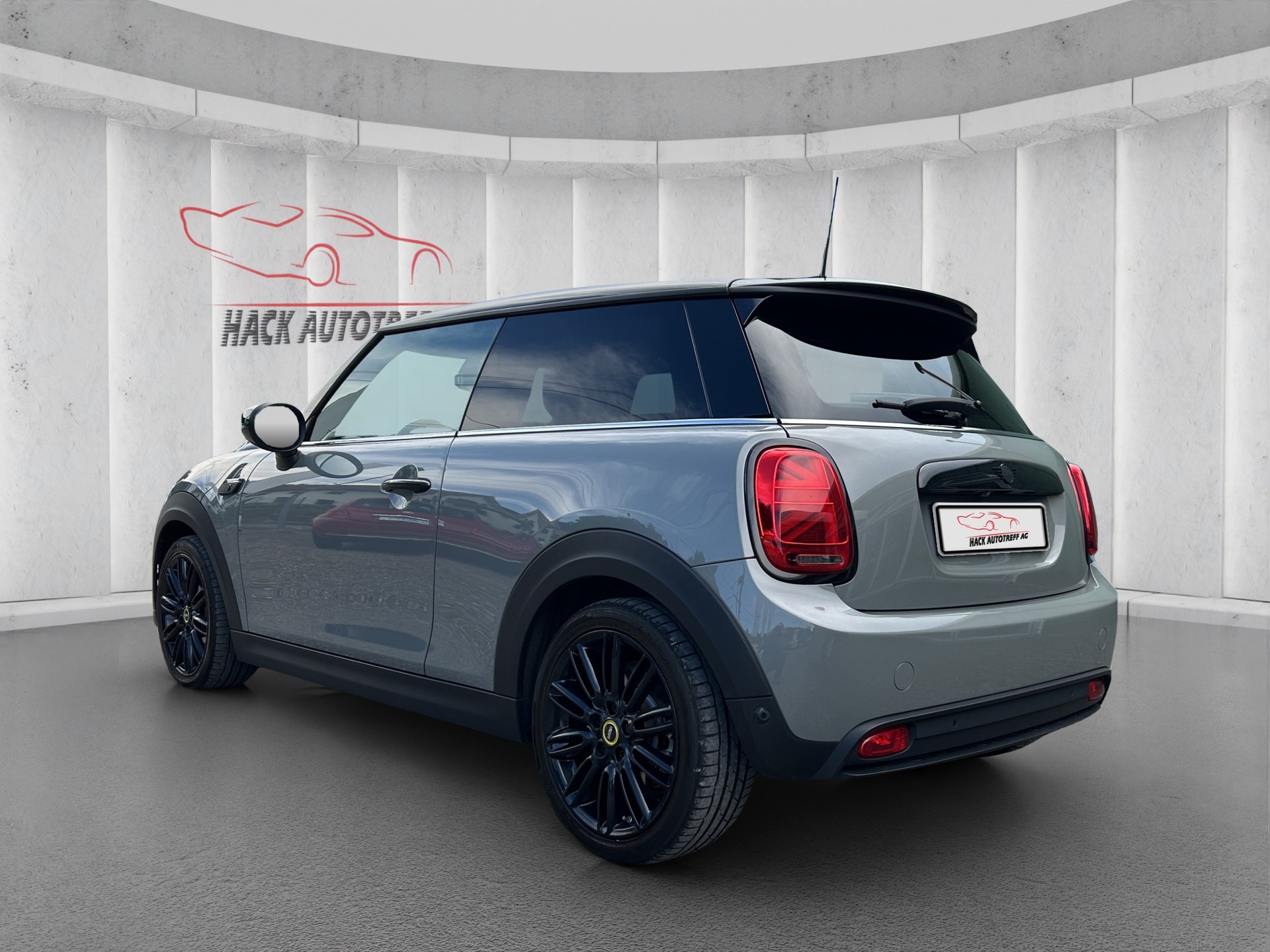 MINI Cooper SE-image-3