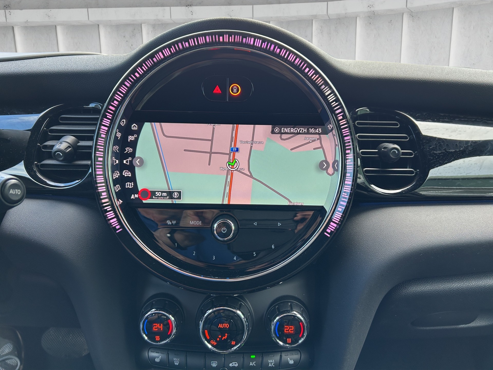 MINI Cooper SE-image-14