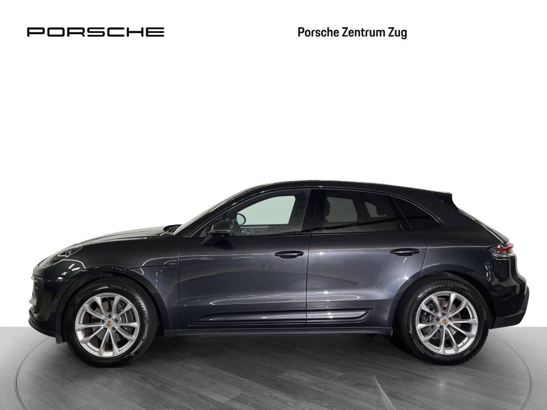 PORSCHE Macan-image-1