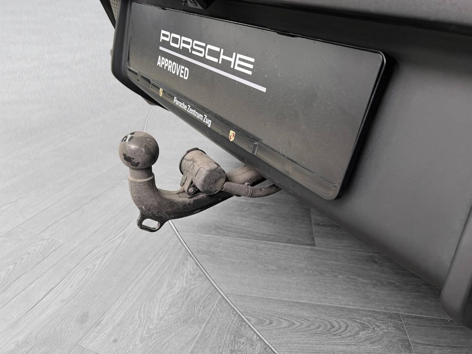 PORSCHE Macan-image-14