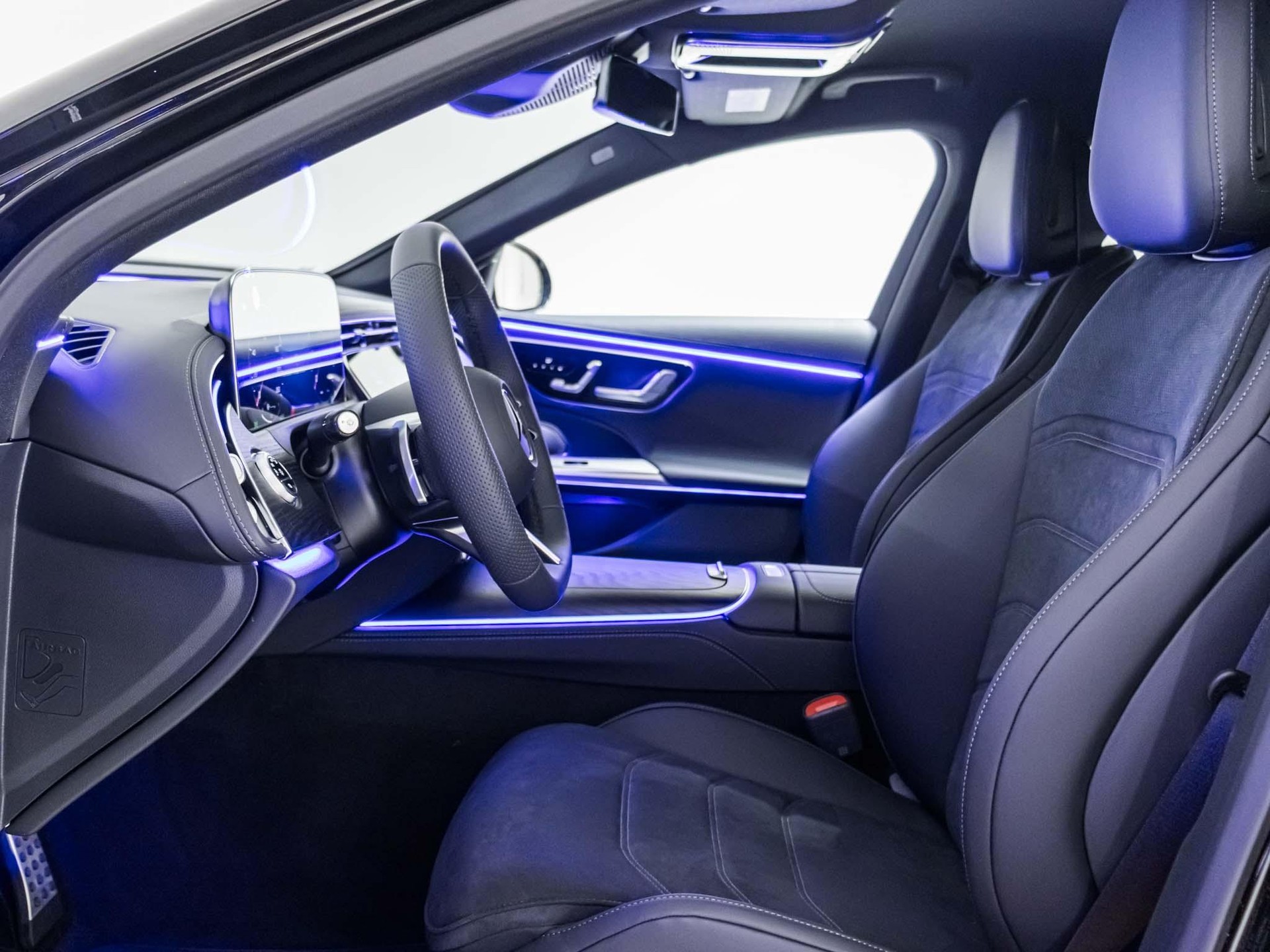 MERCEDES-BENZ E 220 d 4MATIC-image-6