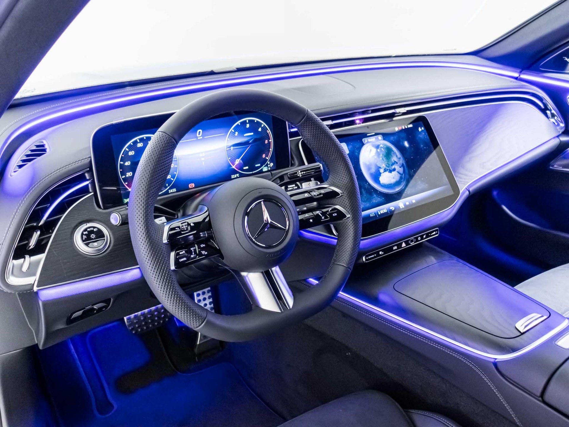MERCEDES-BENZ E 220 d 4MATIC-image-8