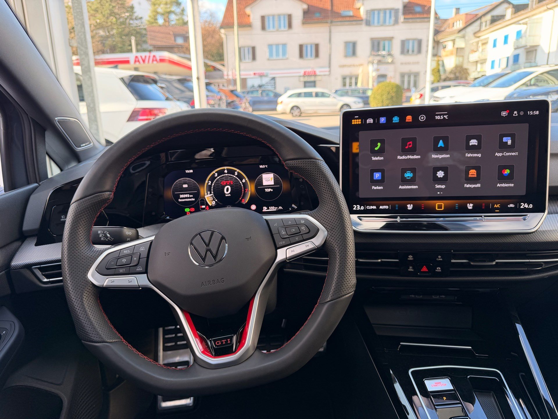 VW Golf 2.0 TSI 265PS GTI *** NEUSTES MODEL*** BLACK STYLE MIT LEDERPAKET VIENNA ***-image-9