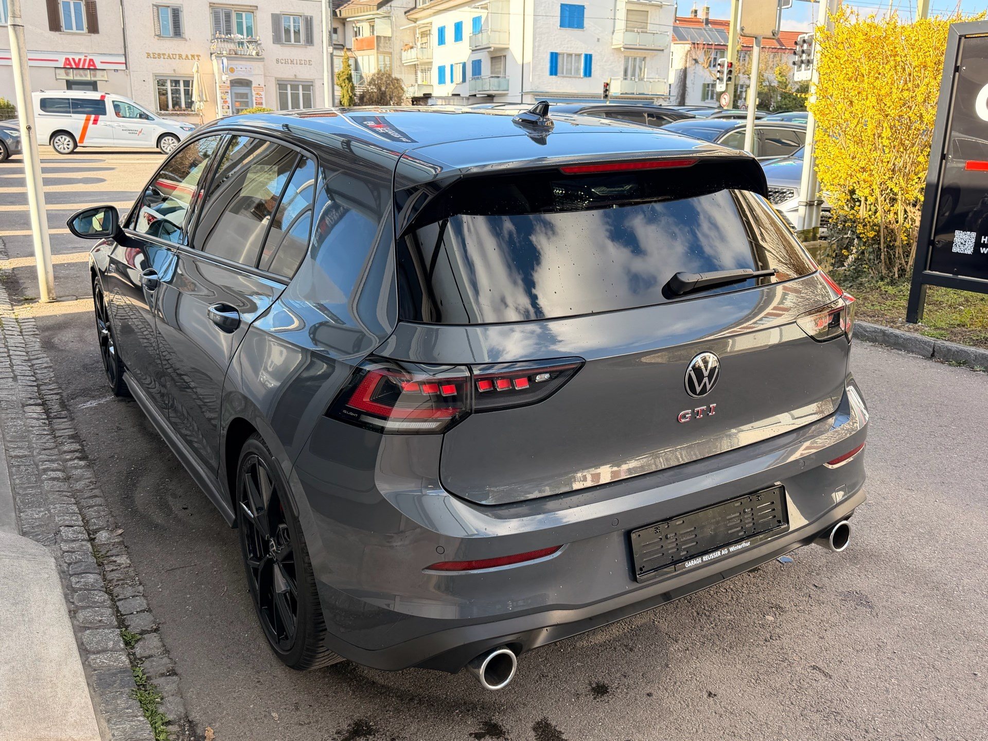 VW Golf 2.0 TSI 265PS GTI *** NEUSTES MODEL*** BLACK STYLE MIT LEDERPAKET VIENNA ***-image-5