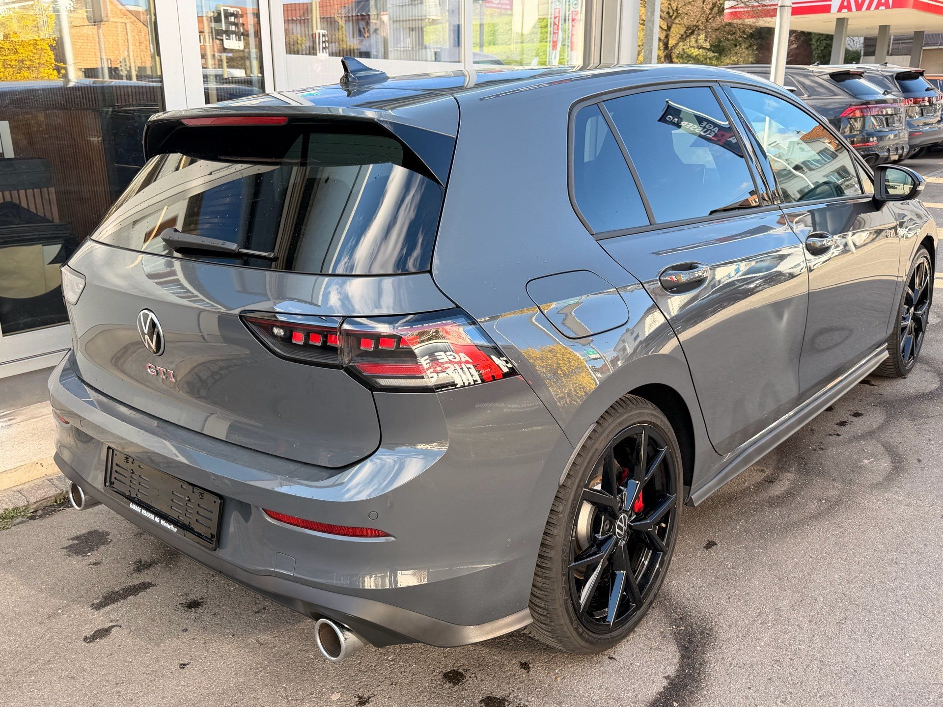 VW Golf 2.0 TSI 265PS GTI *** NEUSTES MODEL*** BLACK STYLE MIT LEDERPAKET VIENNA ***-image-3