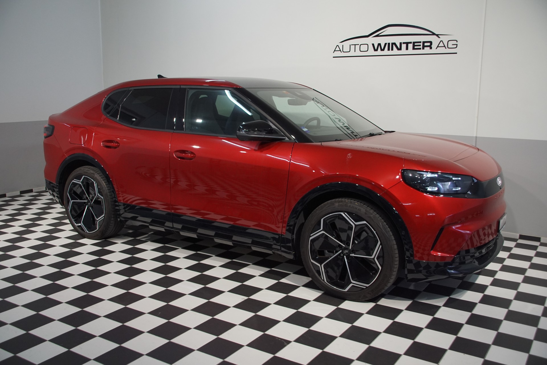 FORD Capri Elektro 79kWh Dual Extended Range +swiss+ Premium AWD-showroom-element-1