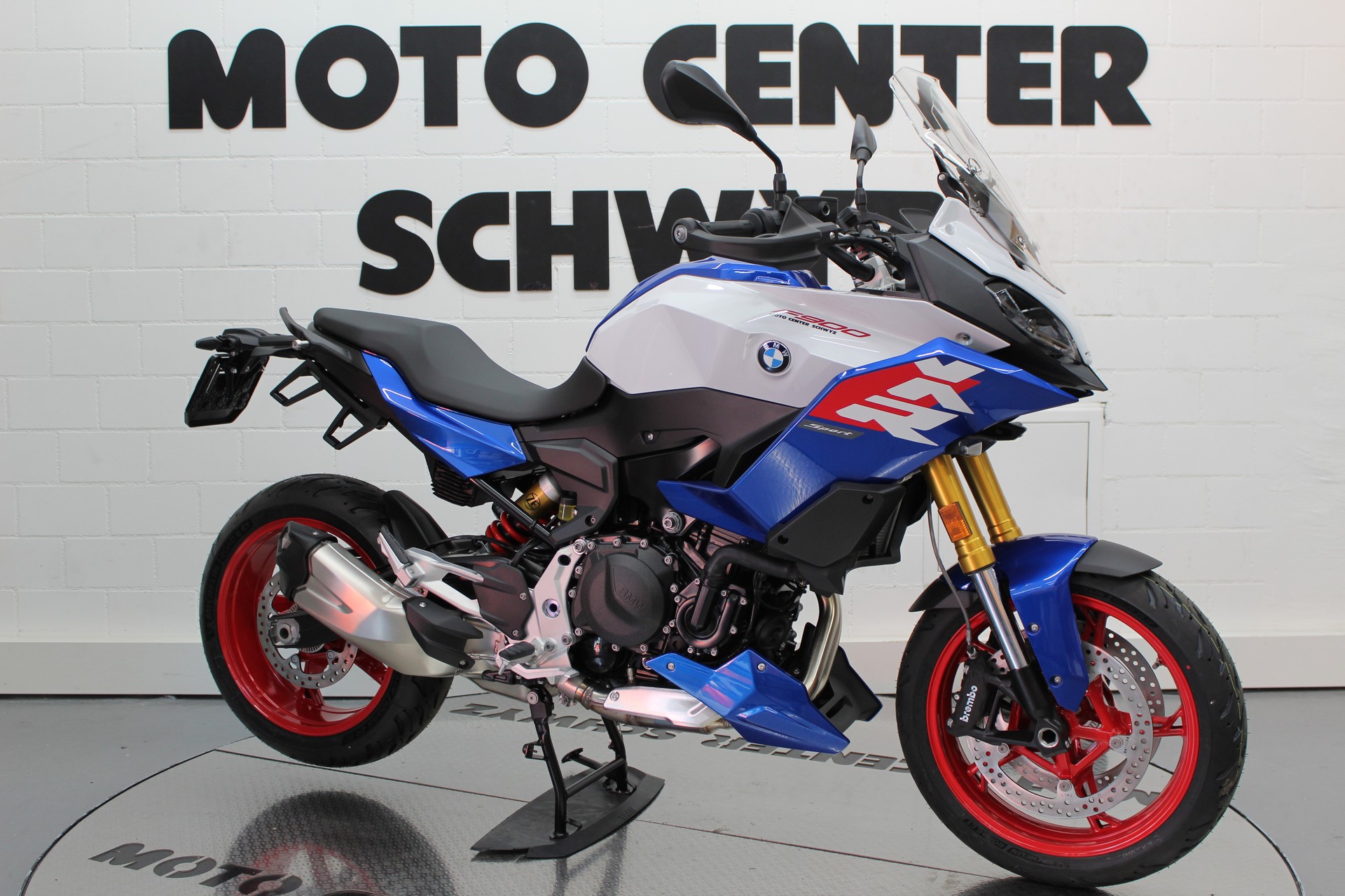 BMW F 900 XR A2-showroom-element-1