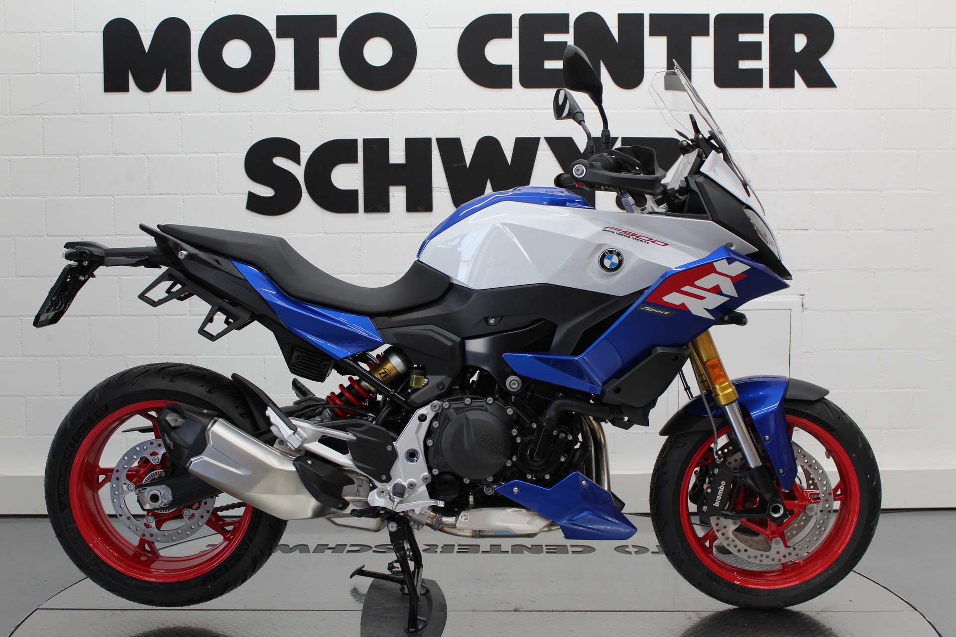 BMW F 900 XR A2