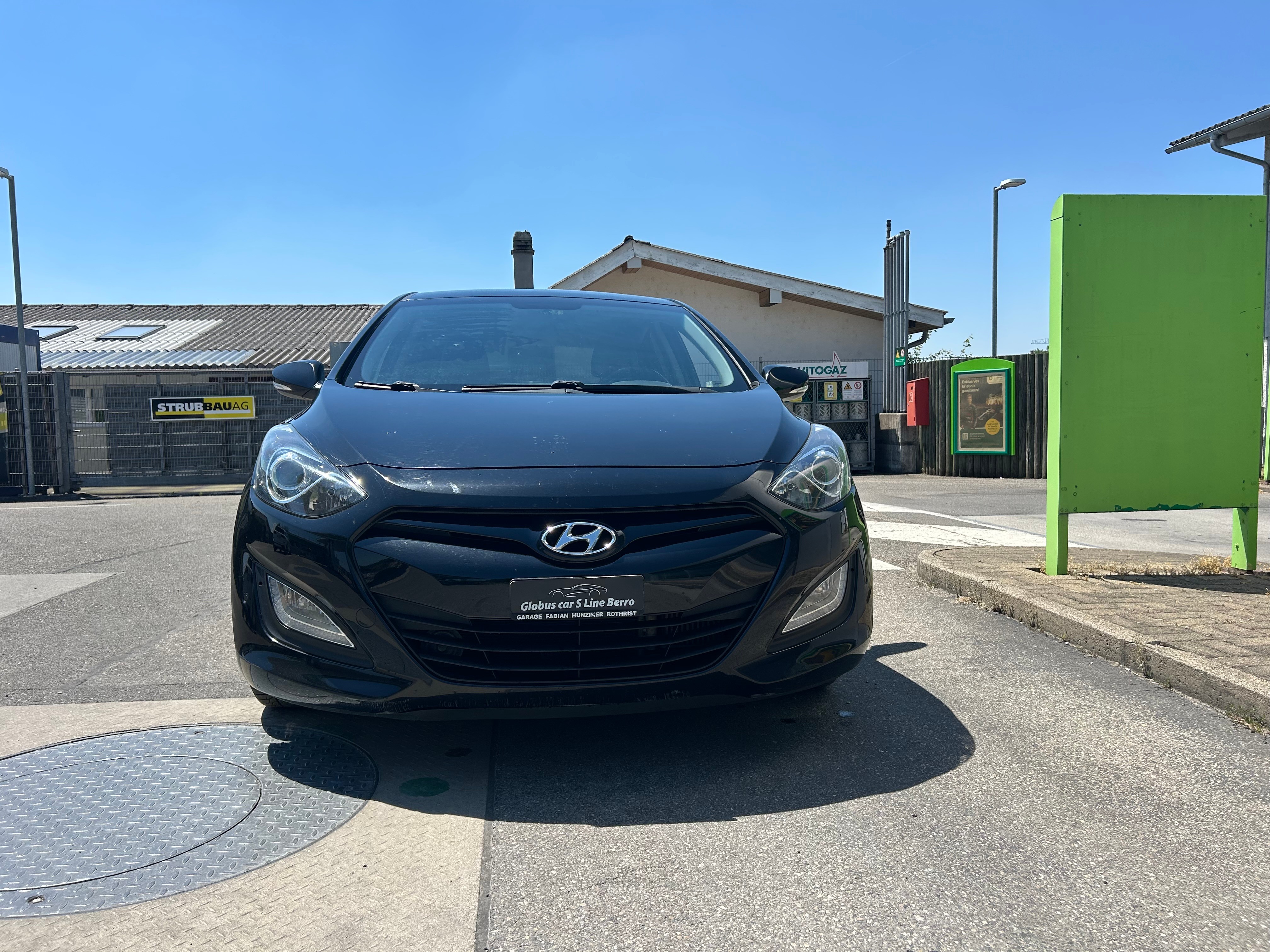 Car photo