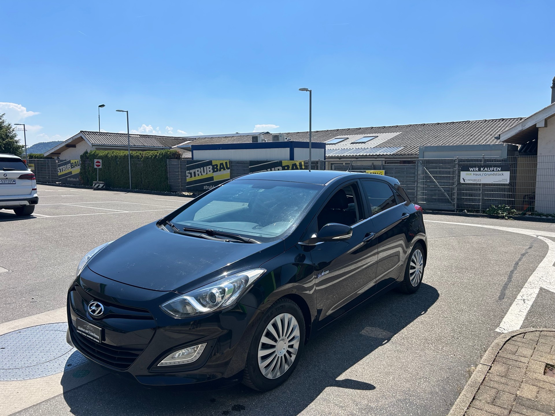 HYUNDAI i30 1.6 CRDi GO! Plus-image-8