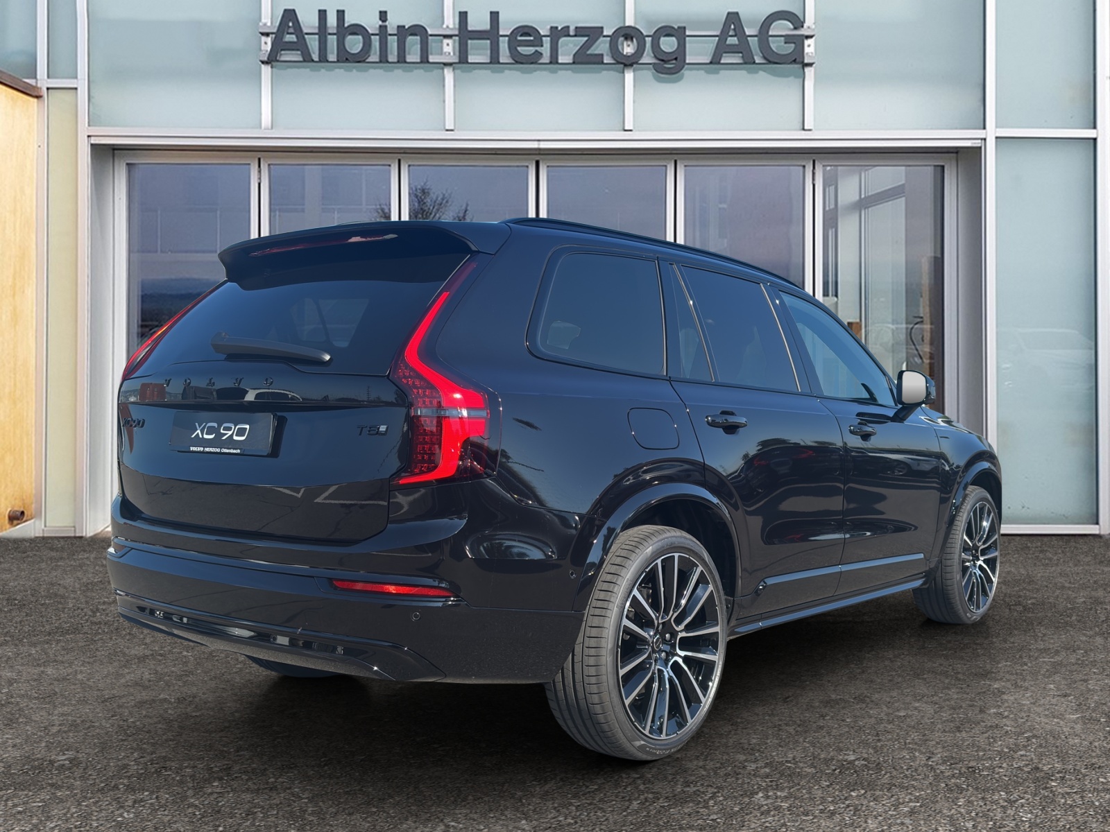 VOLVO XC90 2.0 T8 TE Black Edition eAWD-image-3