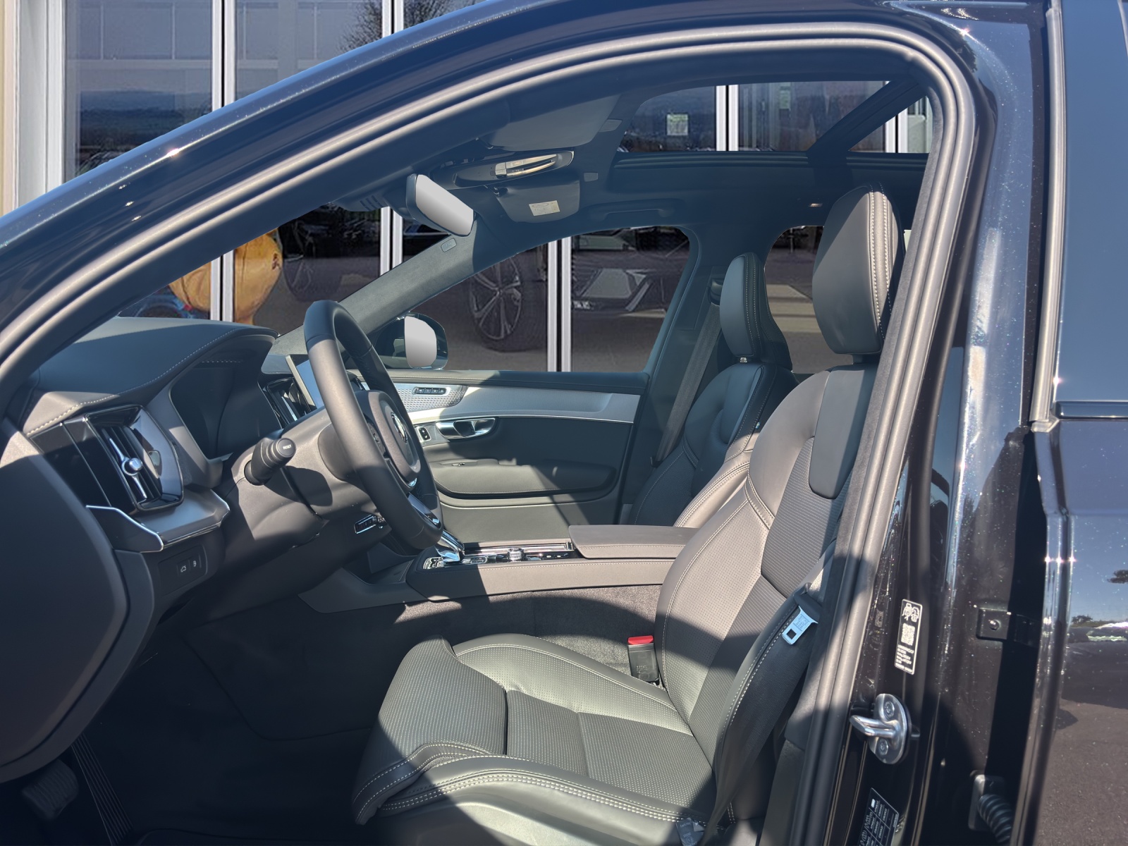 VOLVO XC90 2.0 T8 TE Black Edition eAWD-image-8