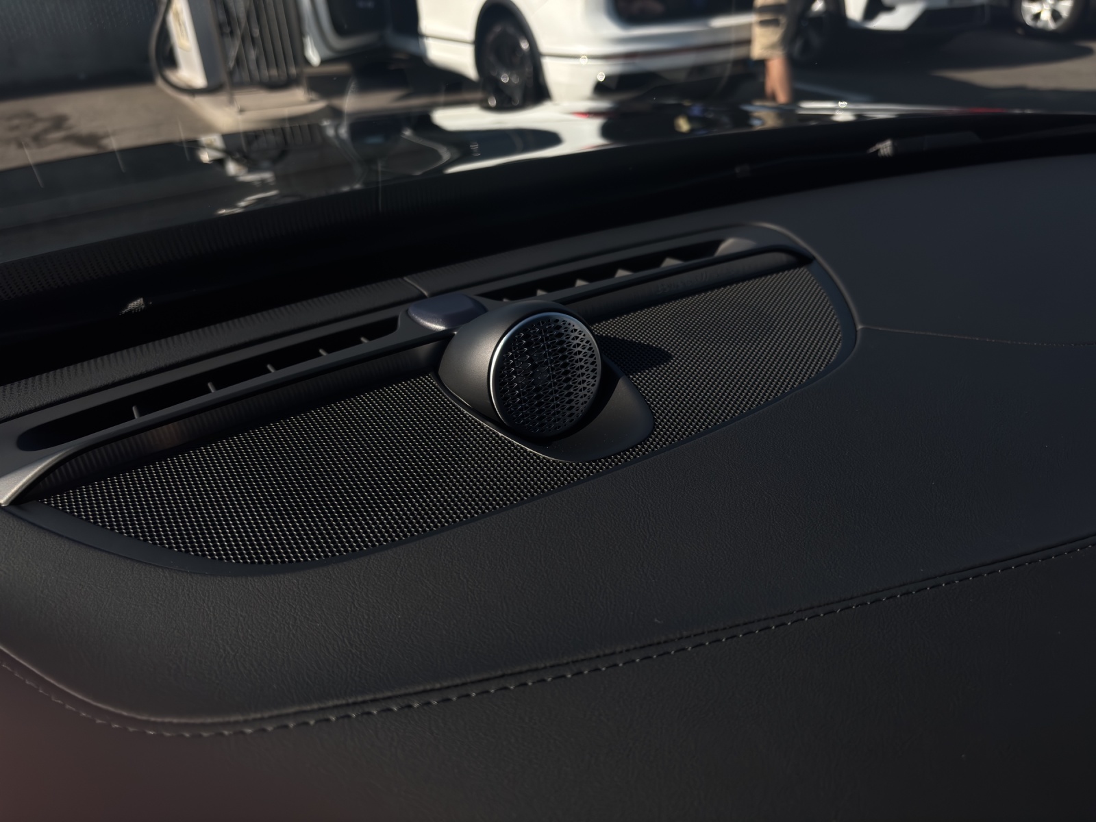 VOLVO XC90 2.0 T8 TE Black Edition eAWD-image-15