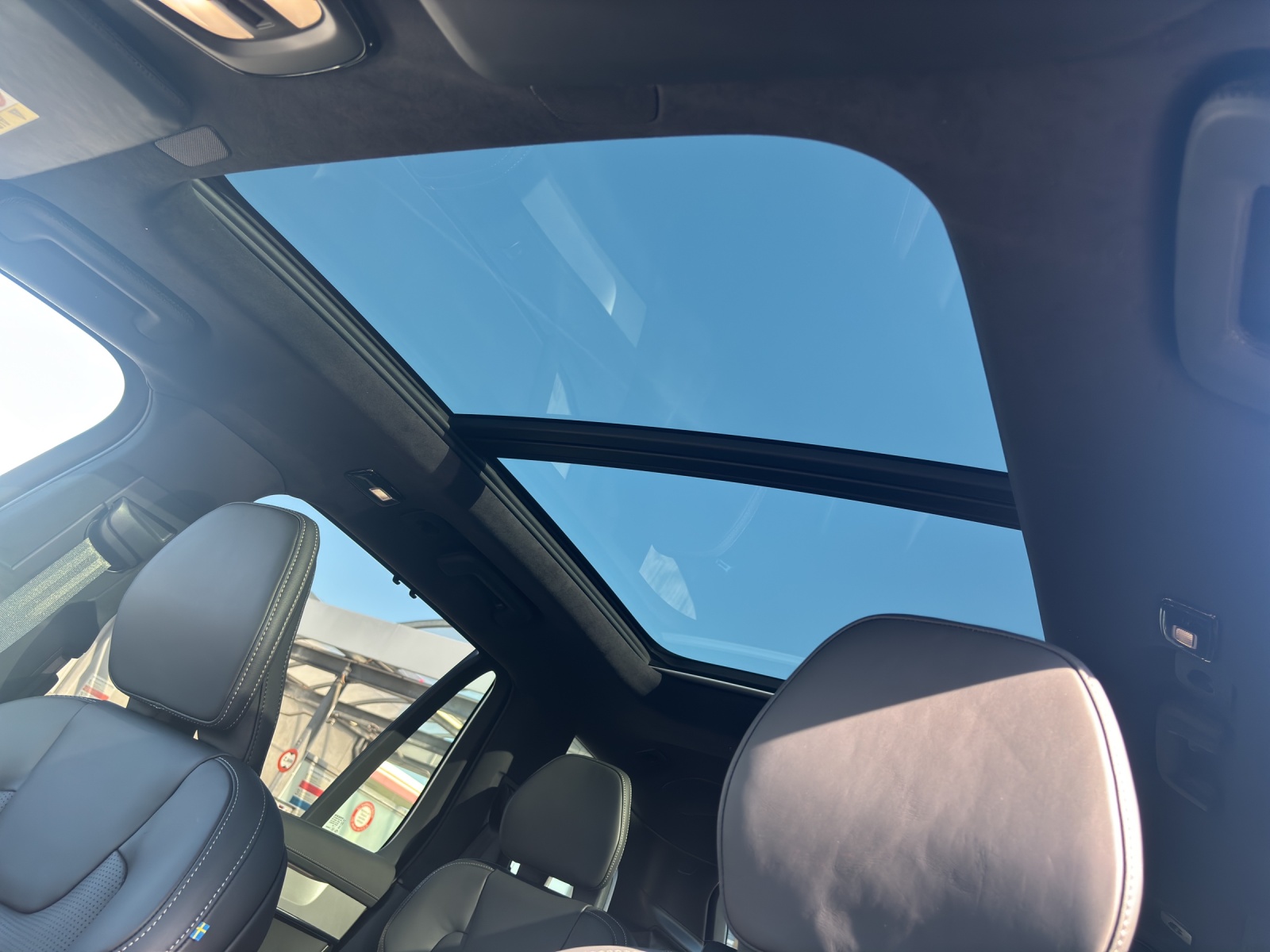 VOLVO XC90 2.0 T8 TE Black Edition eAWD-image-16