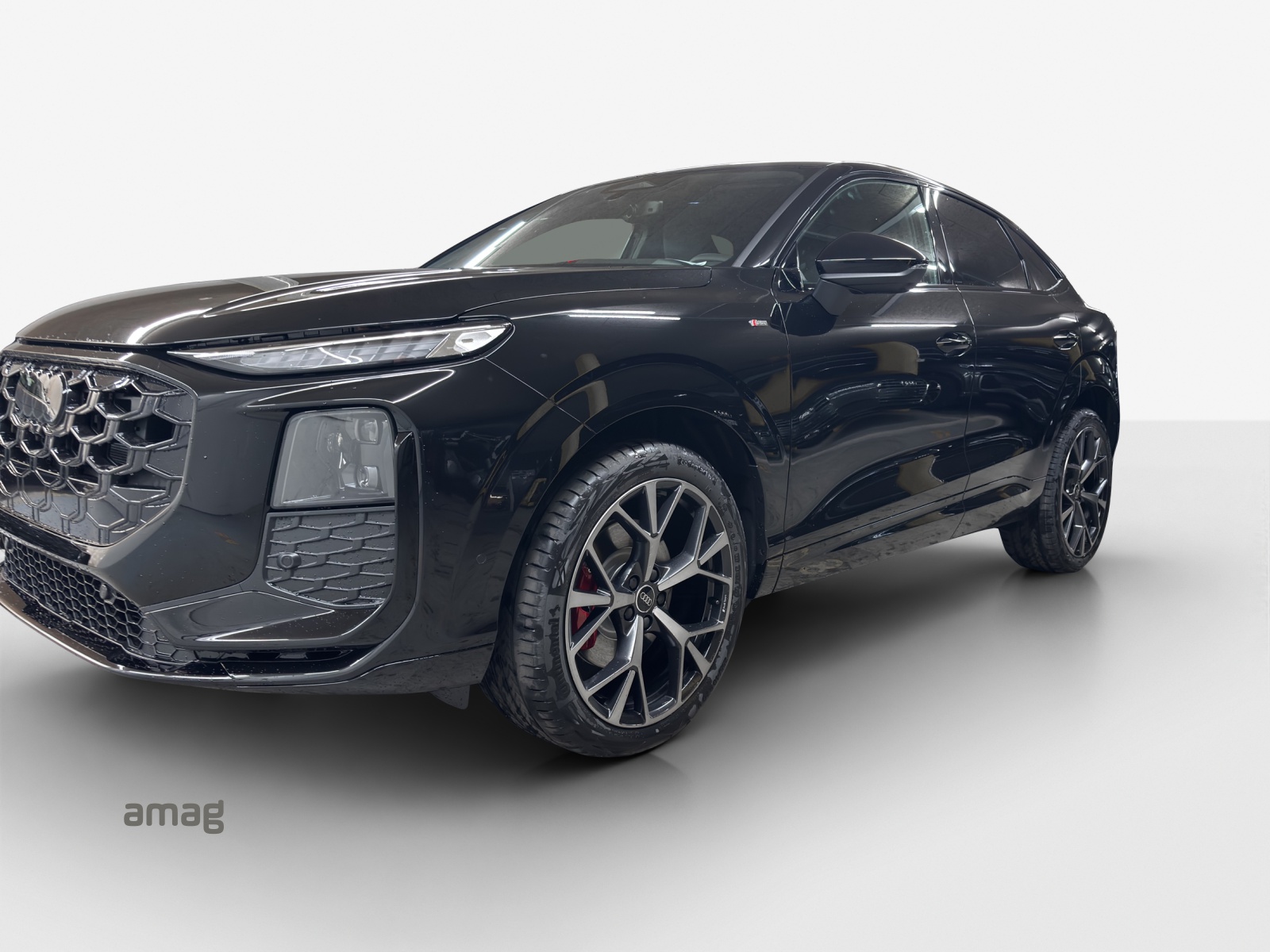 AUDI Q3 Sportback TFSI quattro 195 kW S tronic-image-0