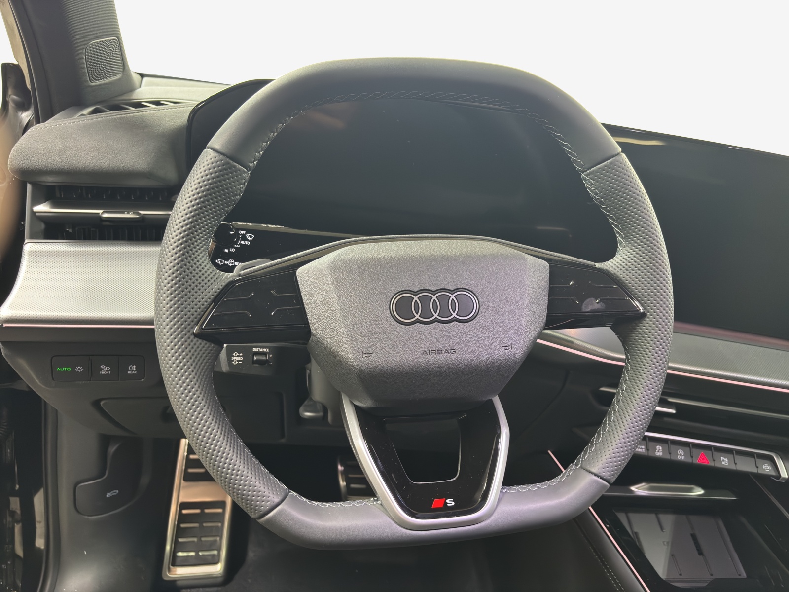 AUDI Q3 Sportback TFSI quattro 195 kW S tronic-image-9